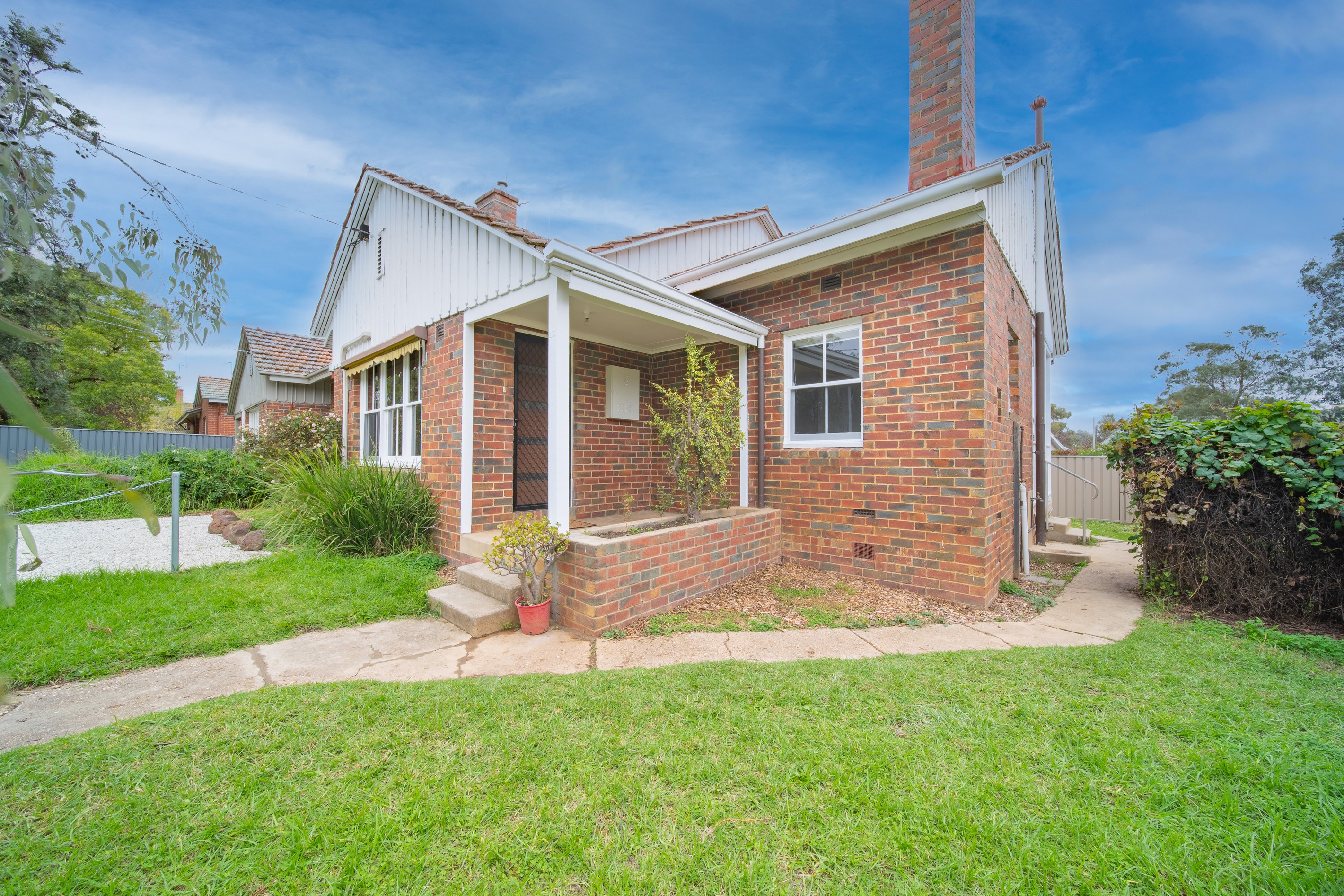 13 Churchill Avenue, Flora Hill, VIC 3550