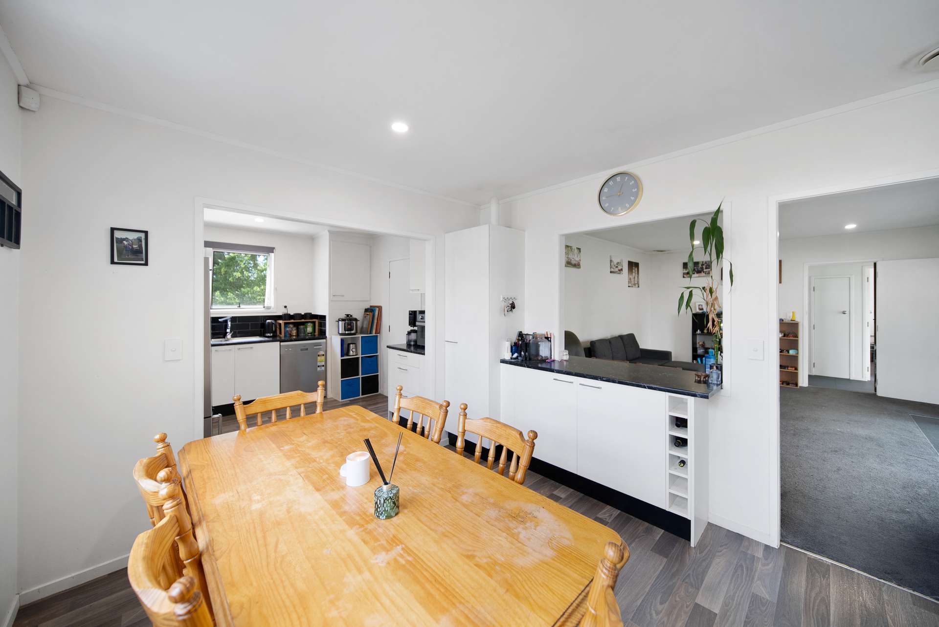 21 Staverton Crescent photo 11
