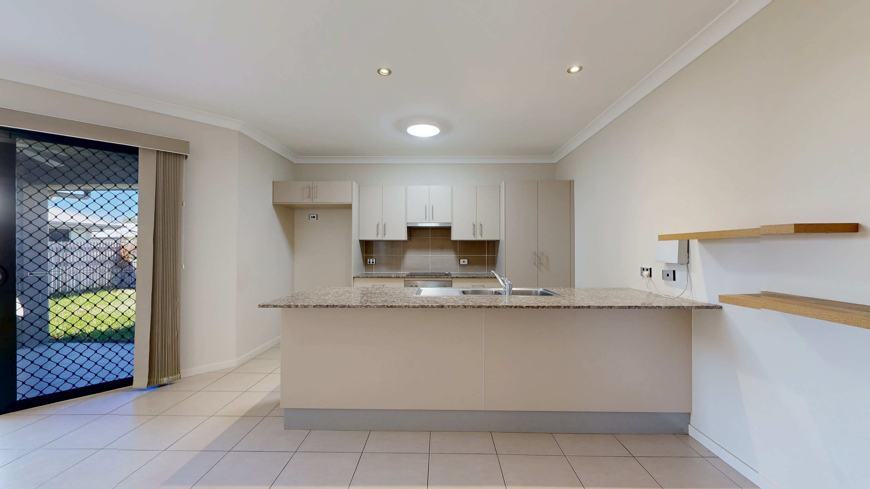 7 Imperial Court, Mount Low, QLD 4818