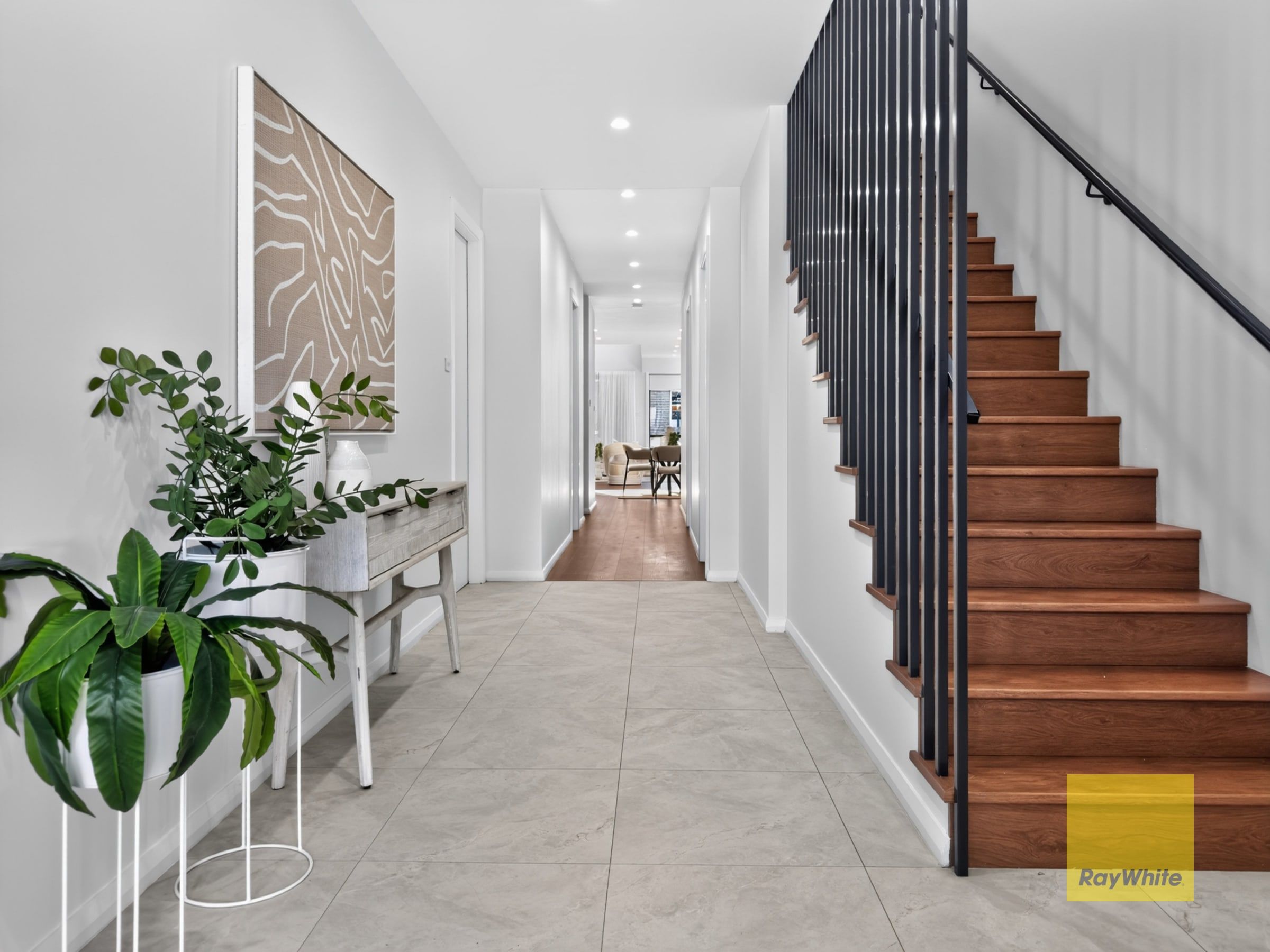 41 Donald Avenue — photo 3 of 28