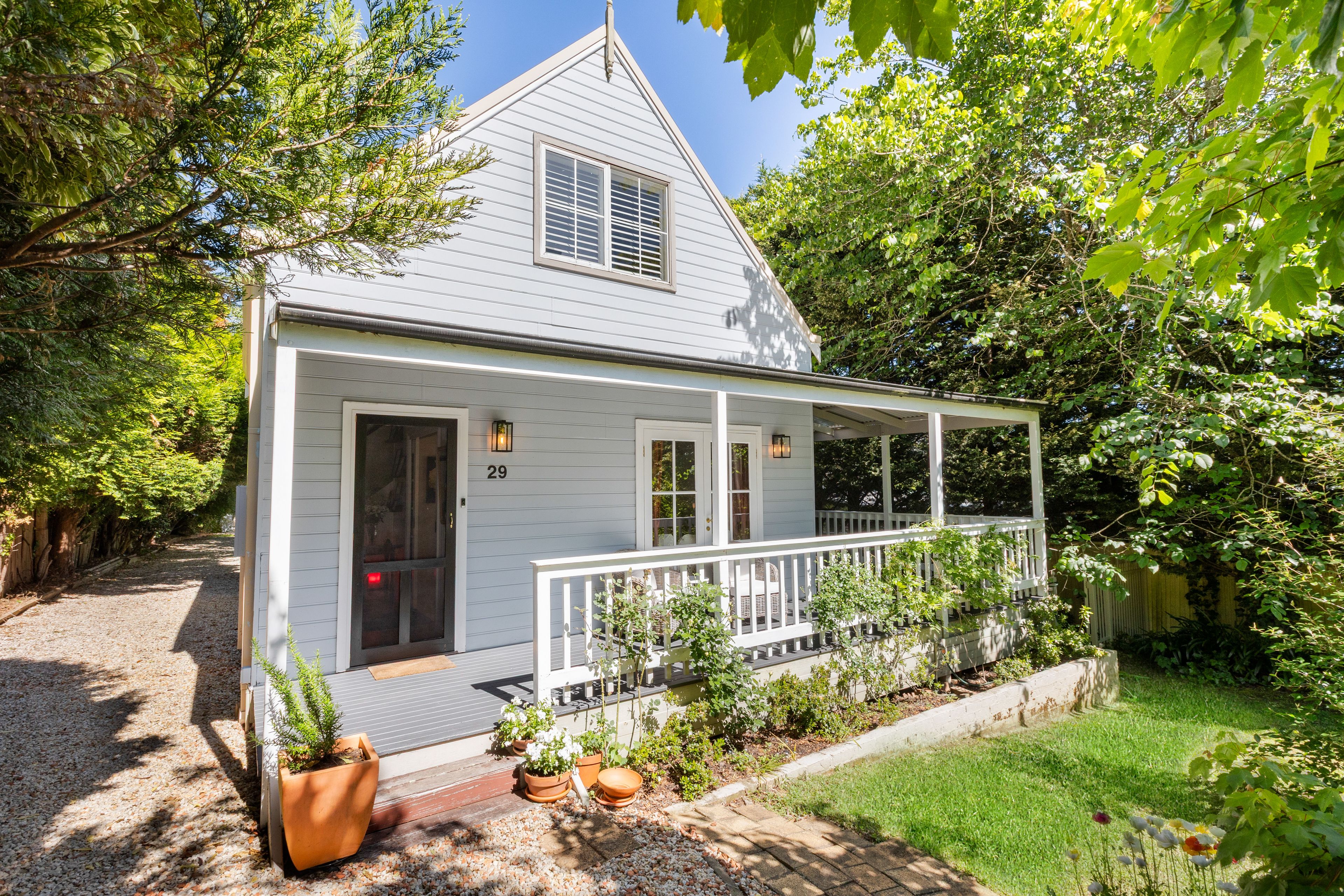 29 Lakeview Avenue, Blackheath, NSW 2785