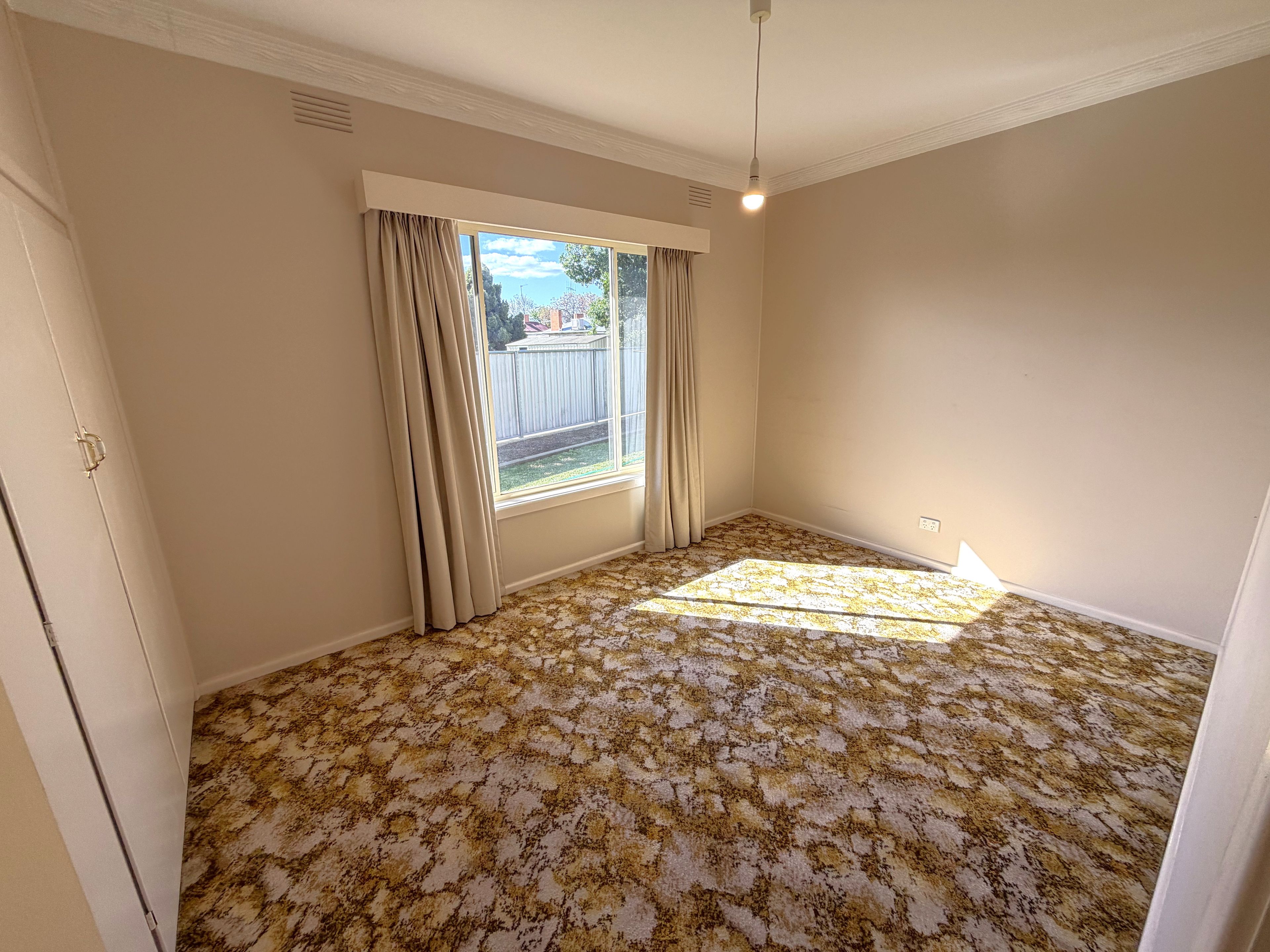 425 Wilkinson Street — photo 6 of 11