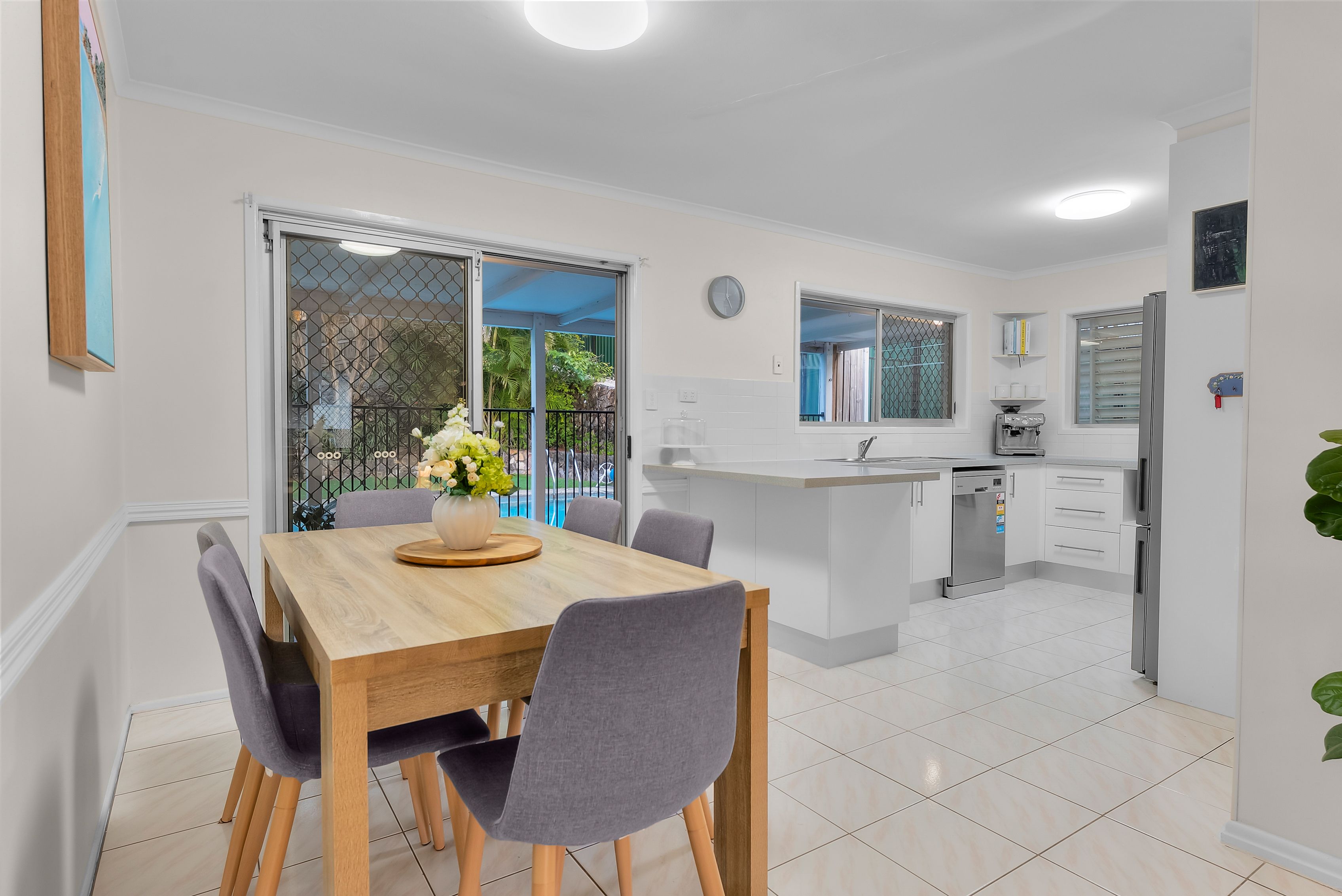 10 Tristania Street — photo 5 of 16