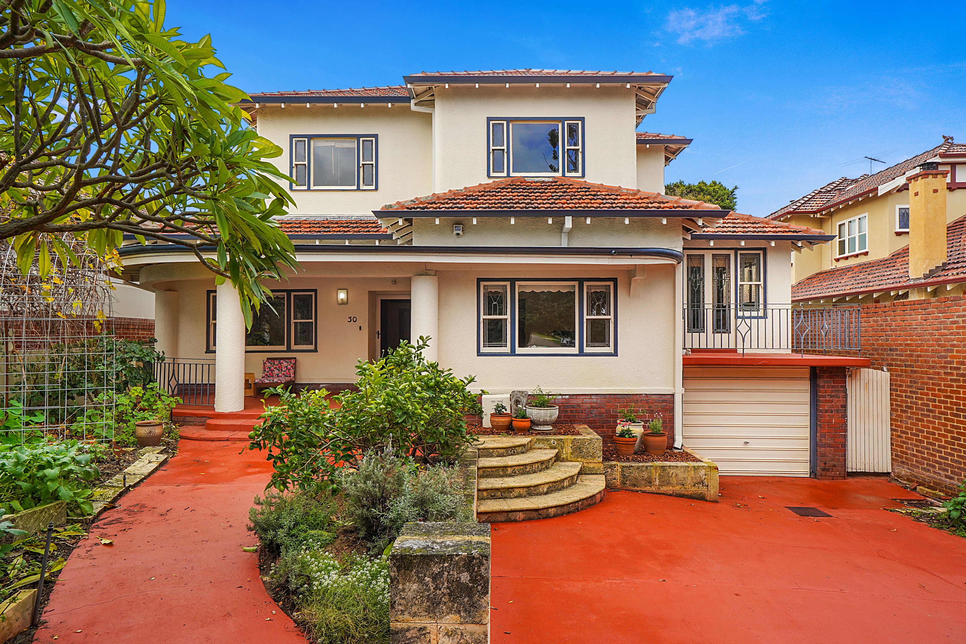 30 Elstree Avenue — photo from Ray White Inner North