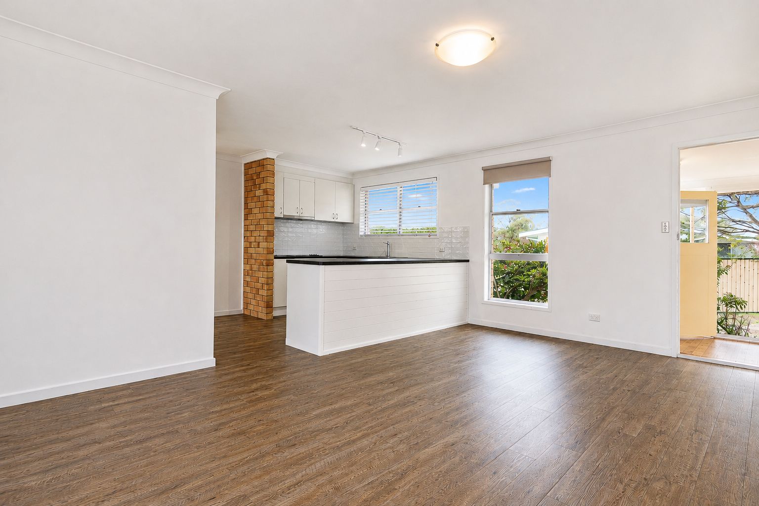 12 Clarke Street — photo 6 of 25