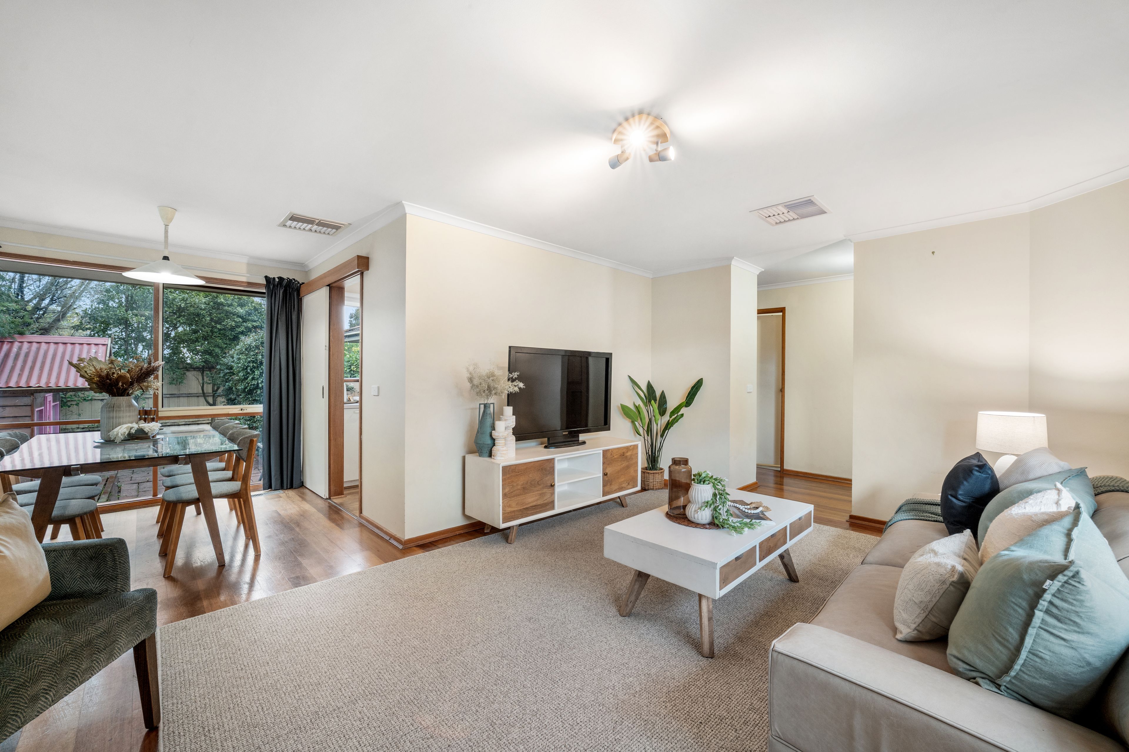 2/21 Heywood Street — photo 3 of 20