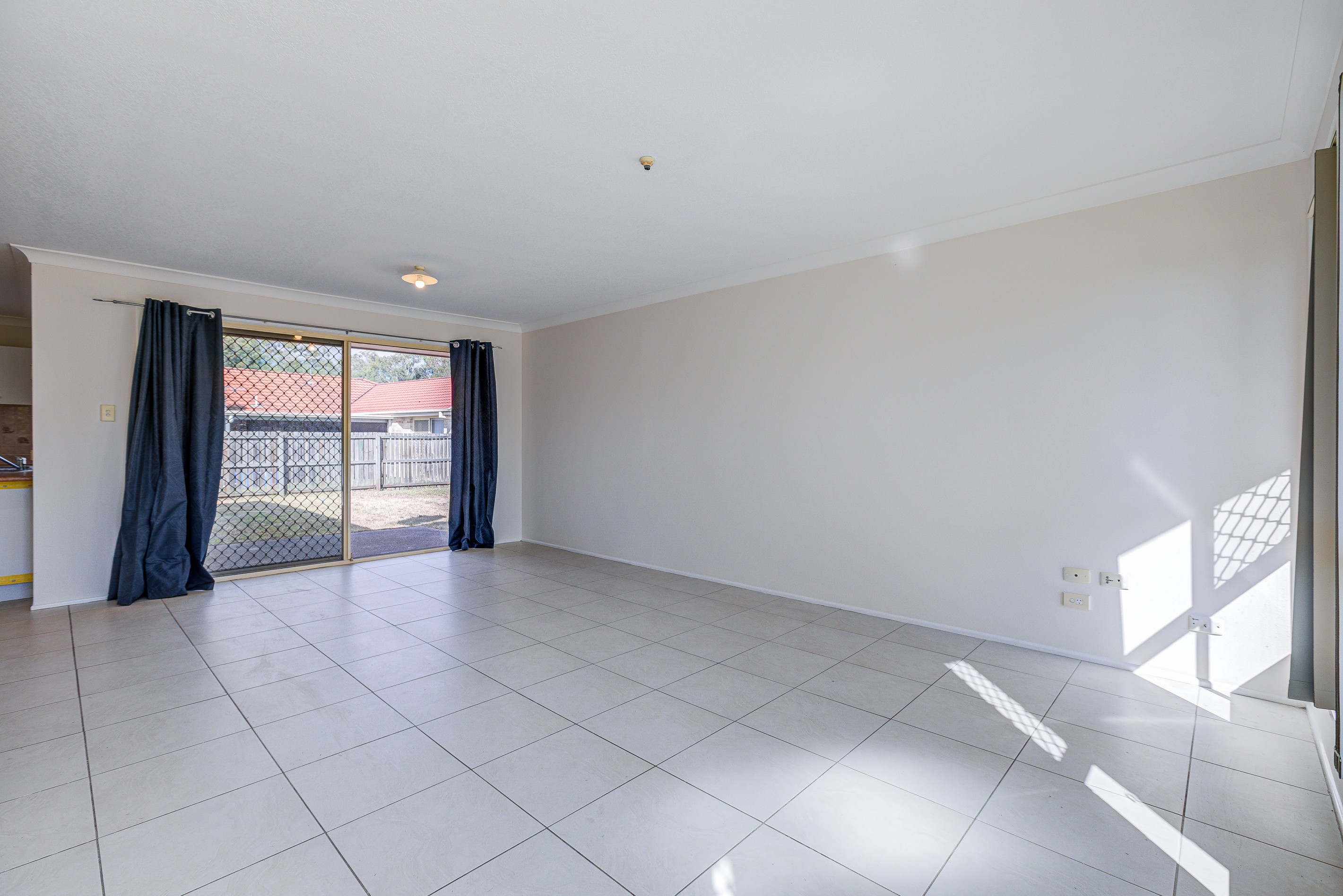 10 Filbert Court, Crestmead, QLD 4132