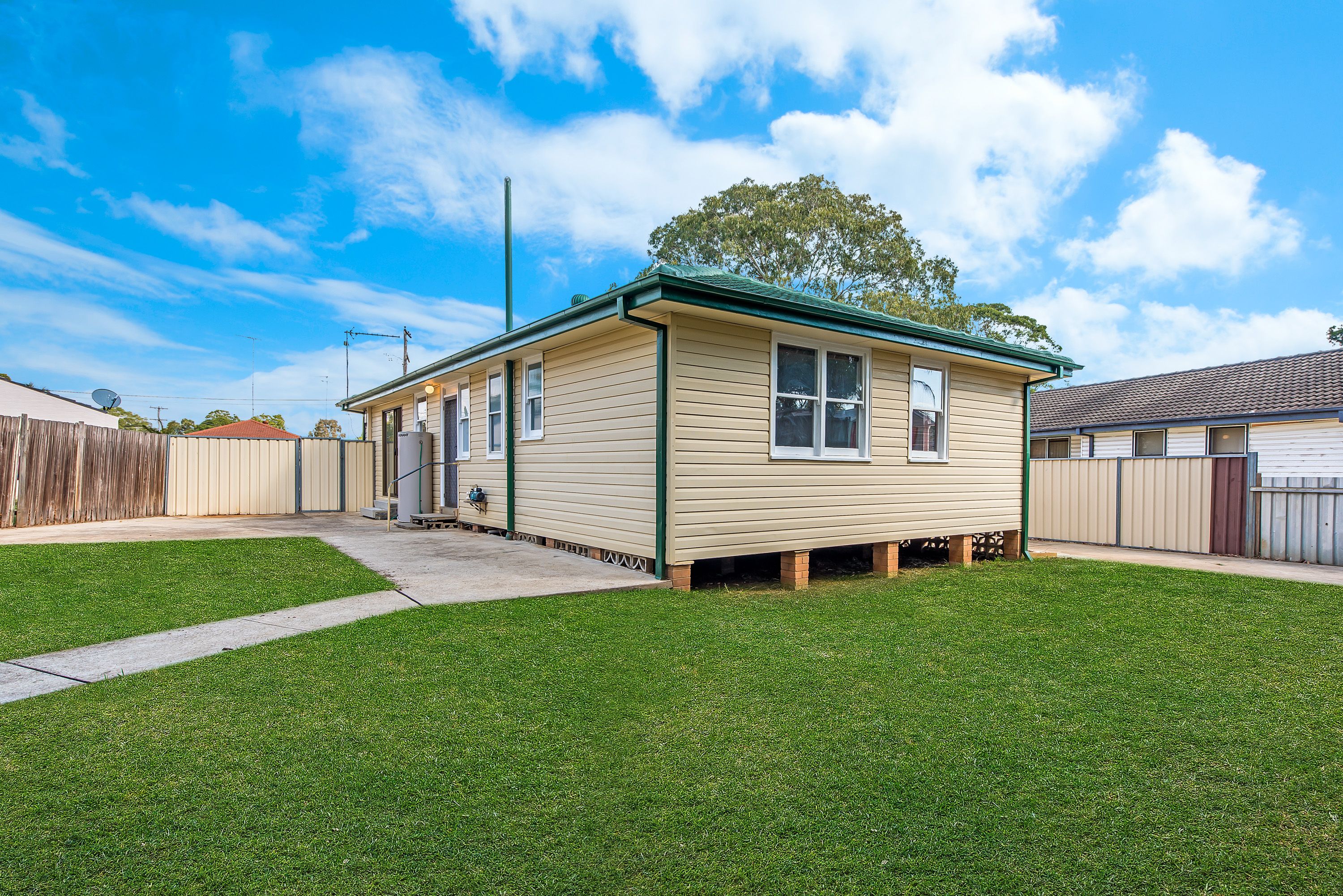 31 Kista Dan Avenue, Tregear NSW 2770
