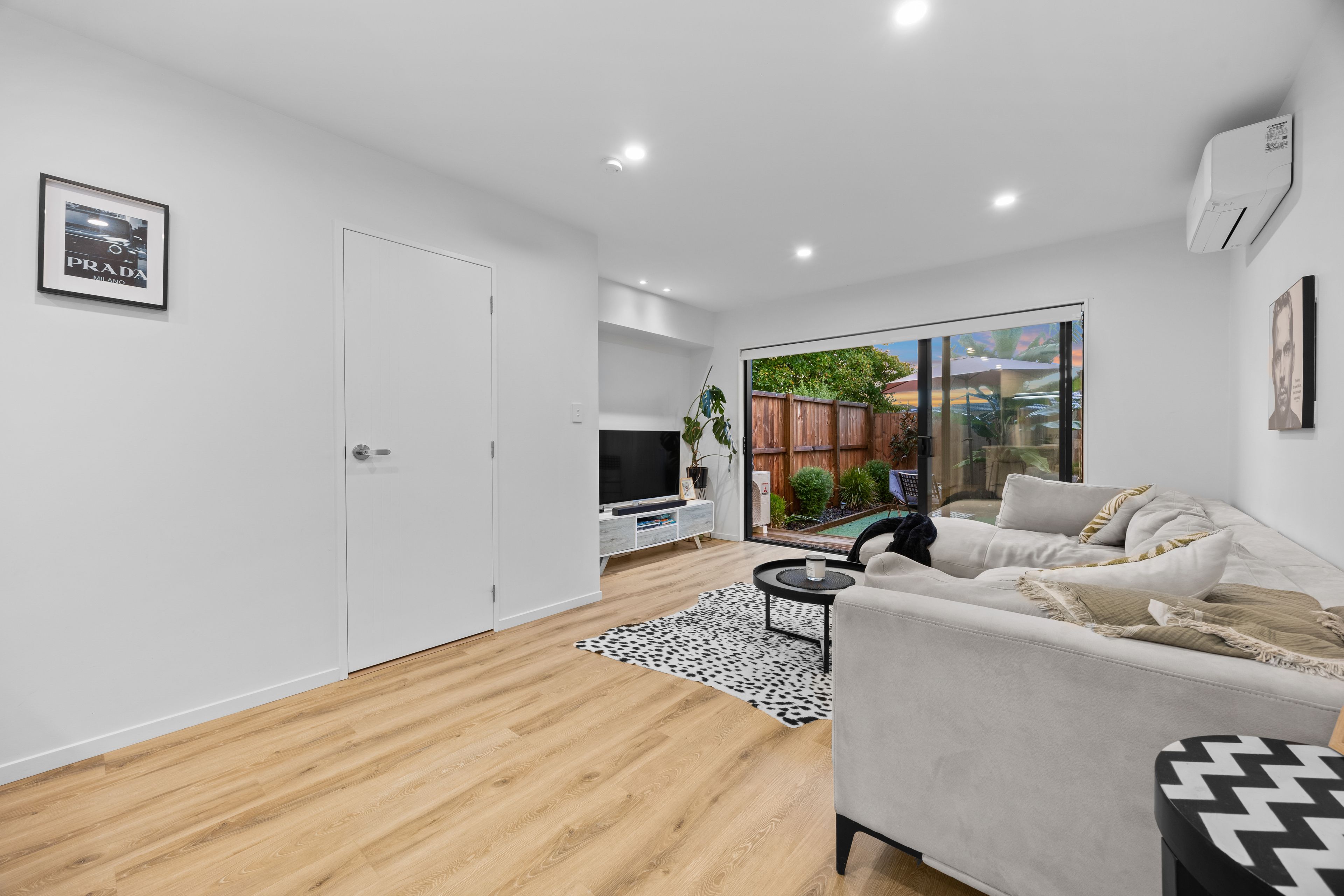 5/9 Flanshaw Road, Te Atatu South, Waitakere City