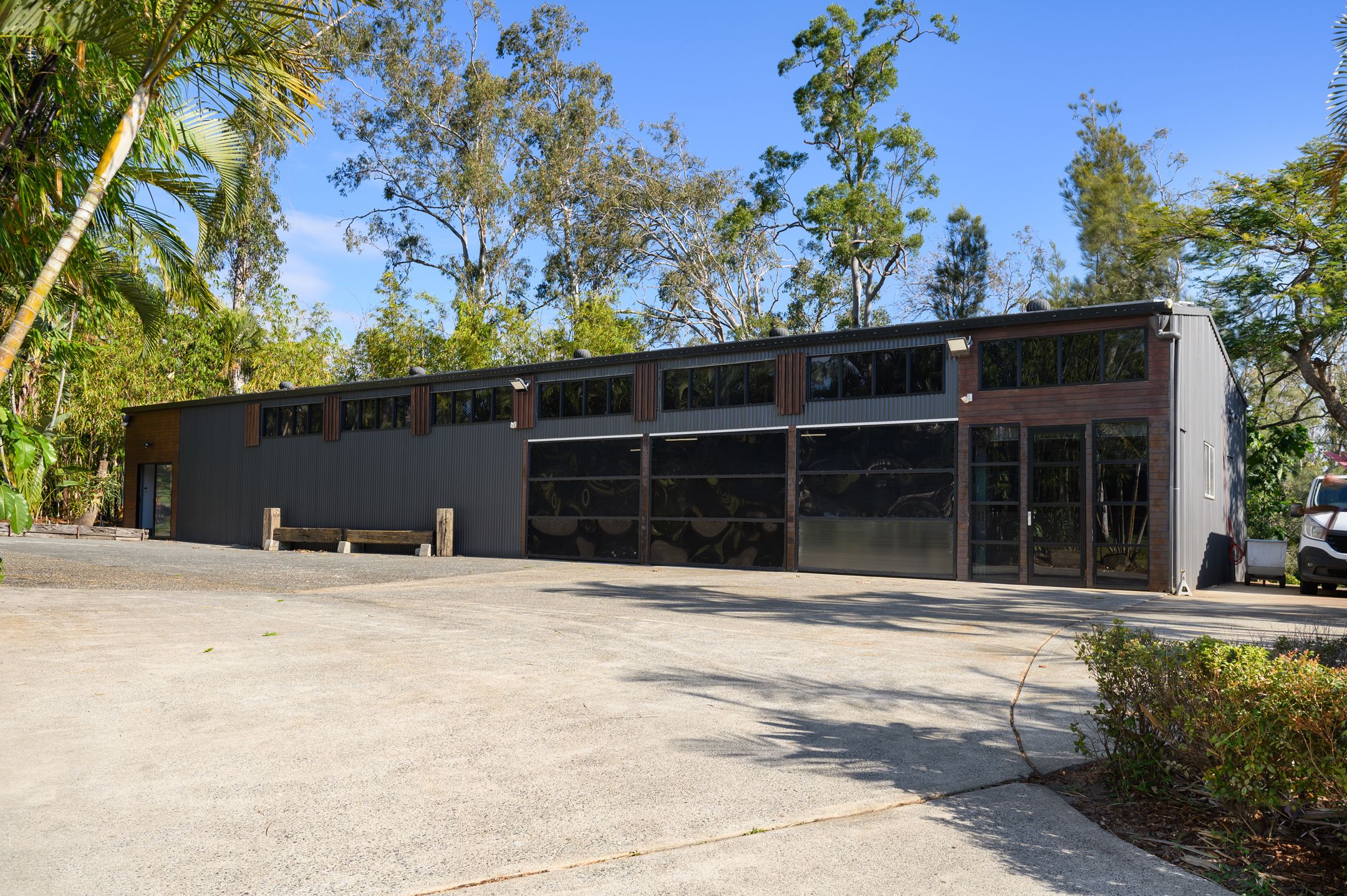 50-52 Helensvale Road — photo 17 of 24