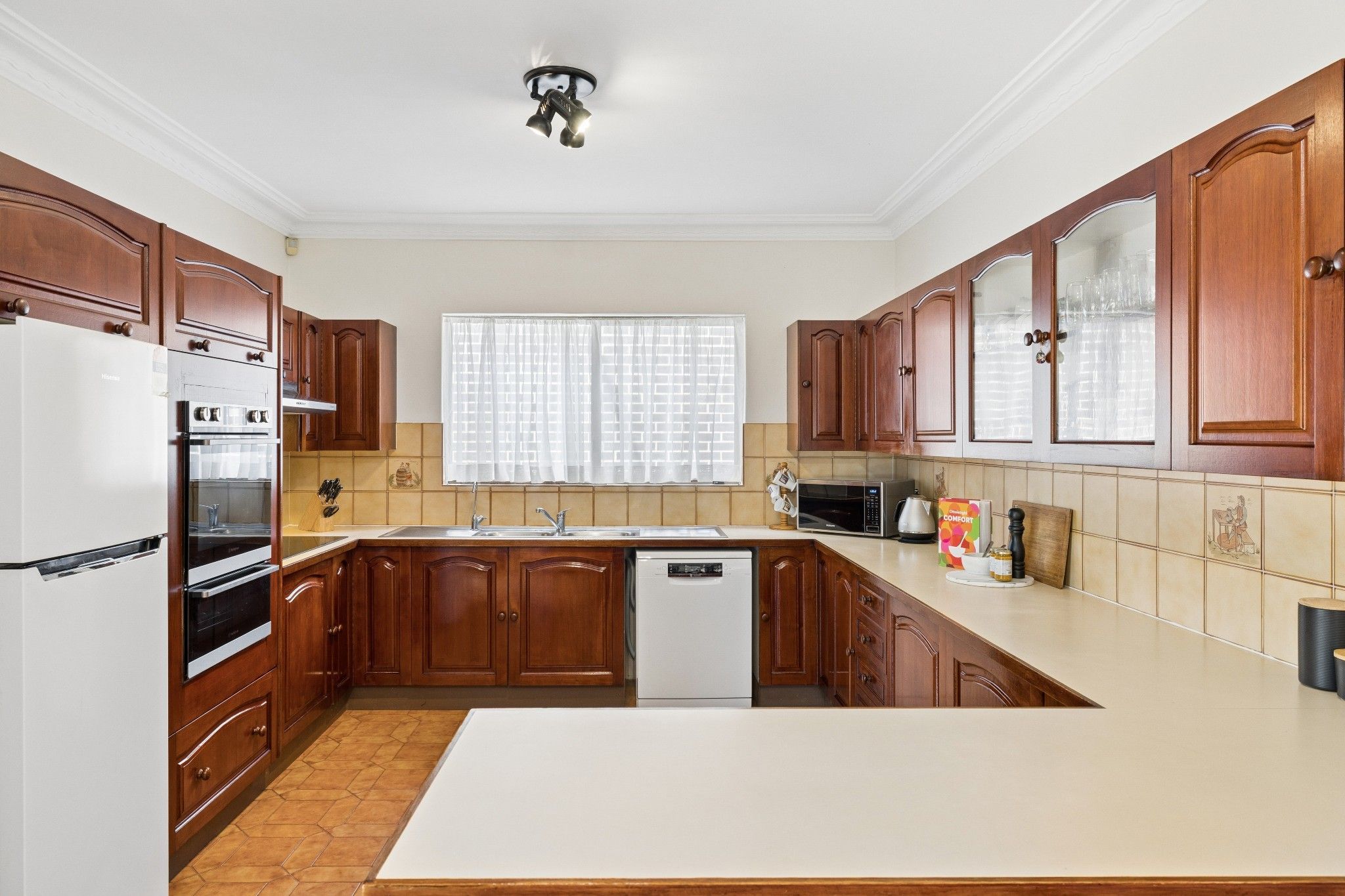 99 Minnamorra Avenue — photo 7 of 25