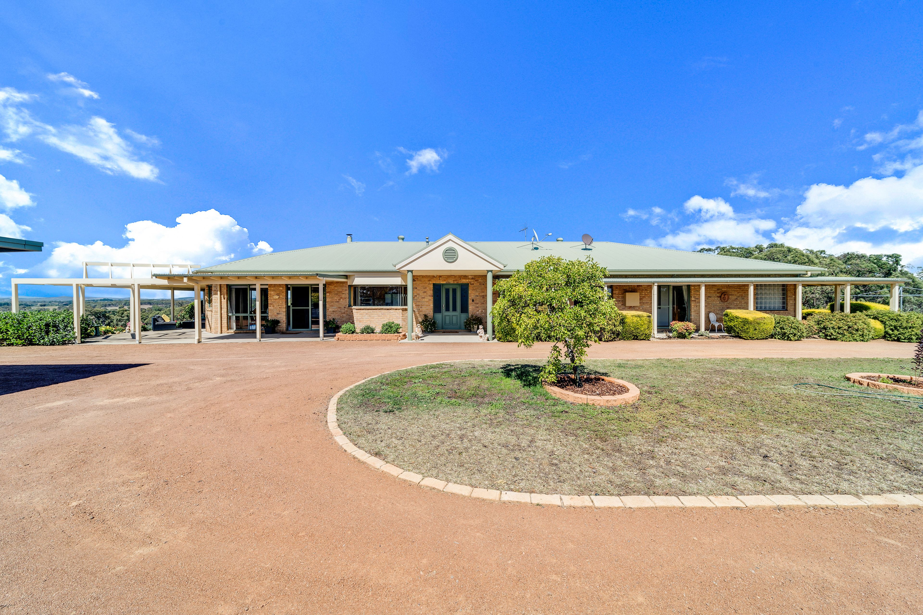 278 Shingle Hill Way, Gundaroo, NSW 2620
