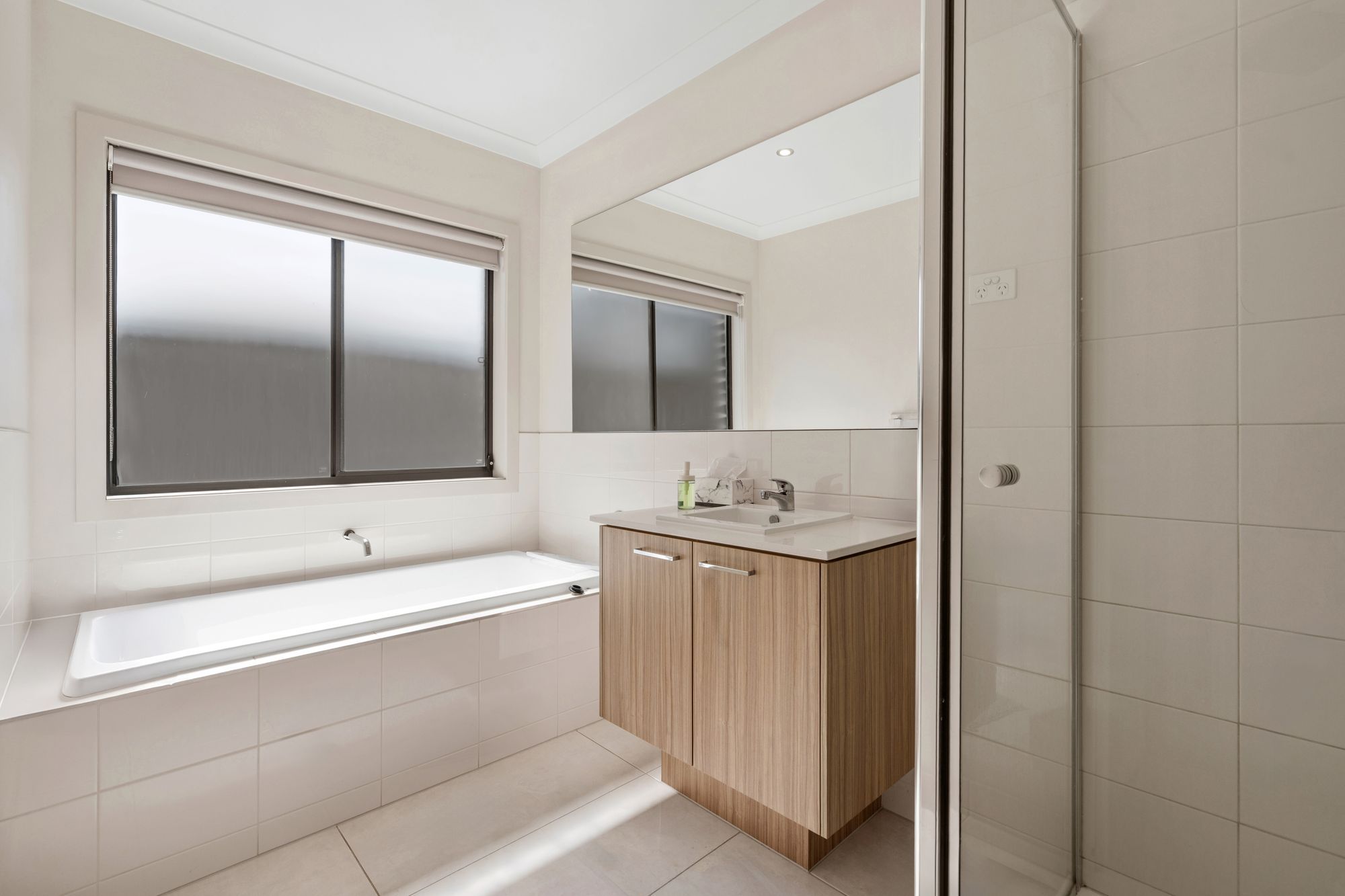 6 Ottelia Street — photo 14 of 18