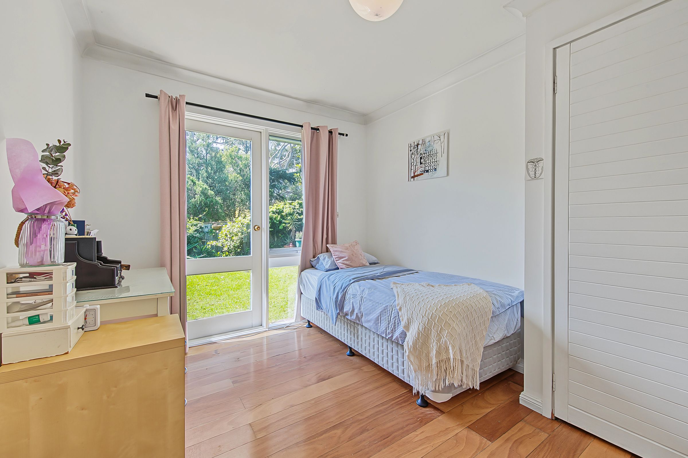 32 Haines Avenue — photo 12 of 15