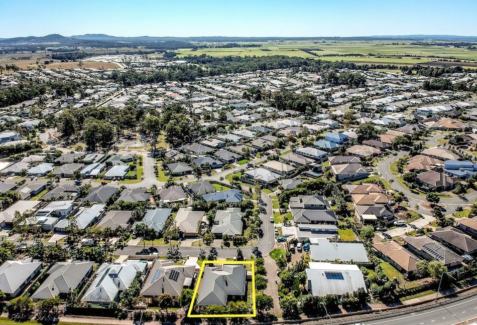 16 Stoney Creek Circuit, Ormeau QLD 4208