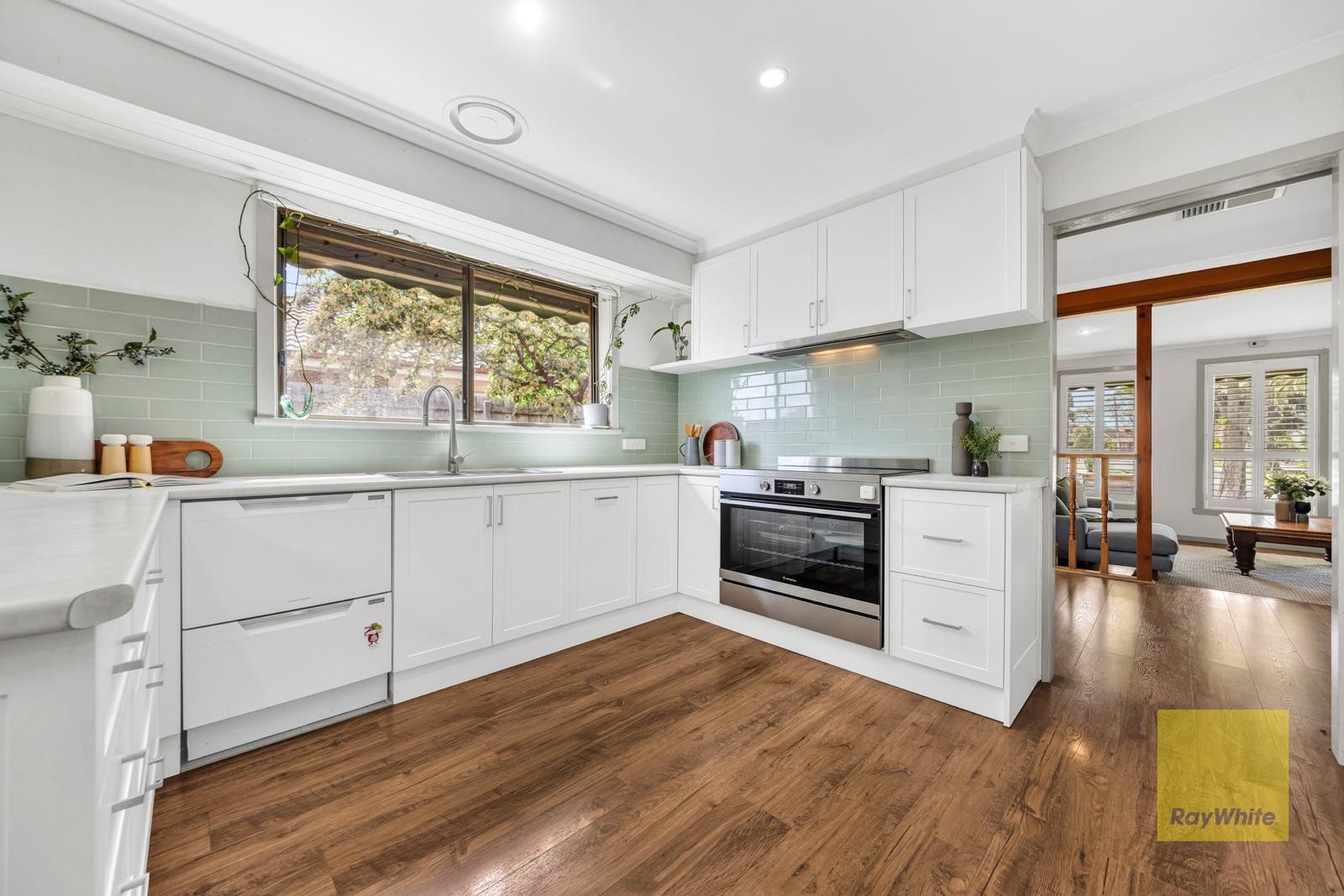 11 Bourke Crescent, Hoppers Crossing, VIC 3029