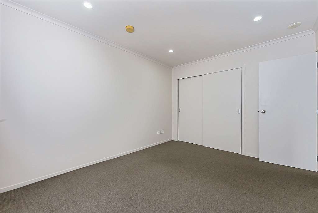 239K Rosedale Road photo 3