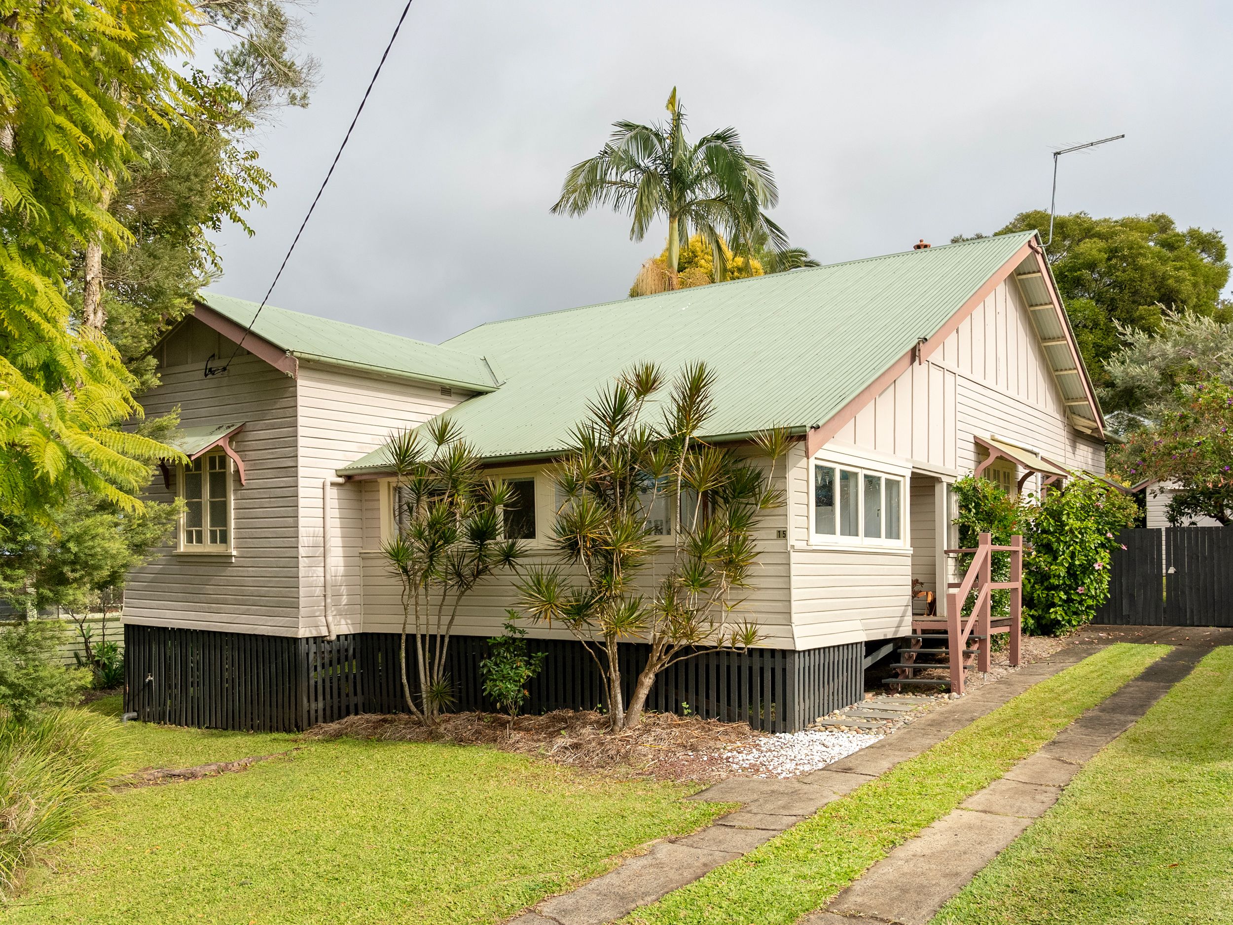 15 Elton Street, Girards Hill, NSW 2480