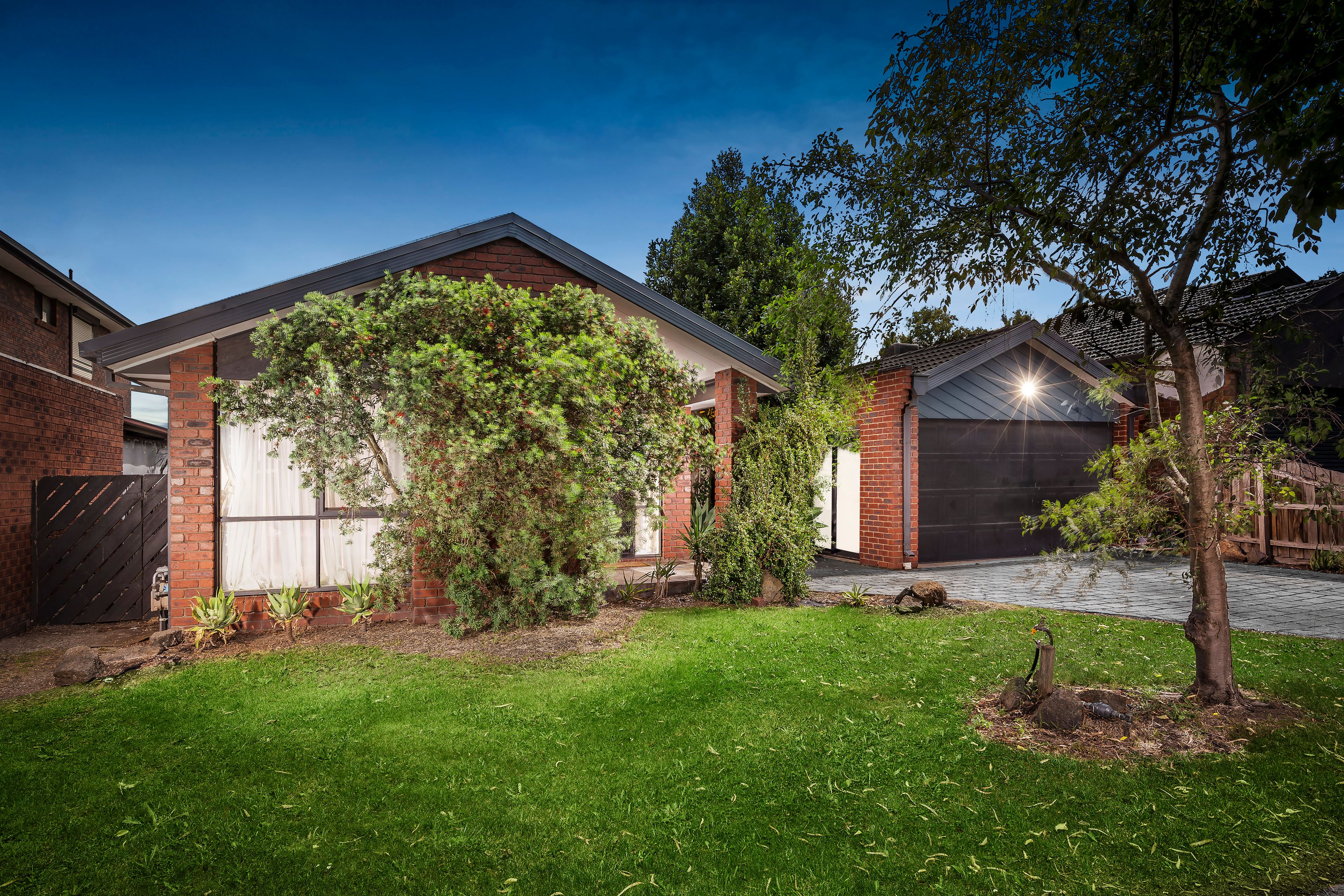 30 Arthur Phillip Way, Mill Park VIC 3082