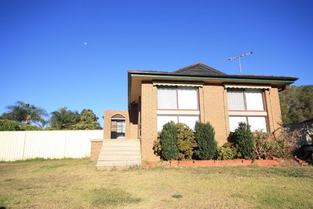 20 Horatio Street, Rosemeadow, NSW 2560