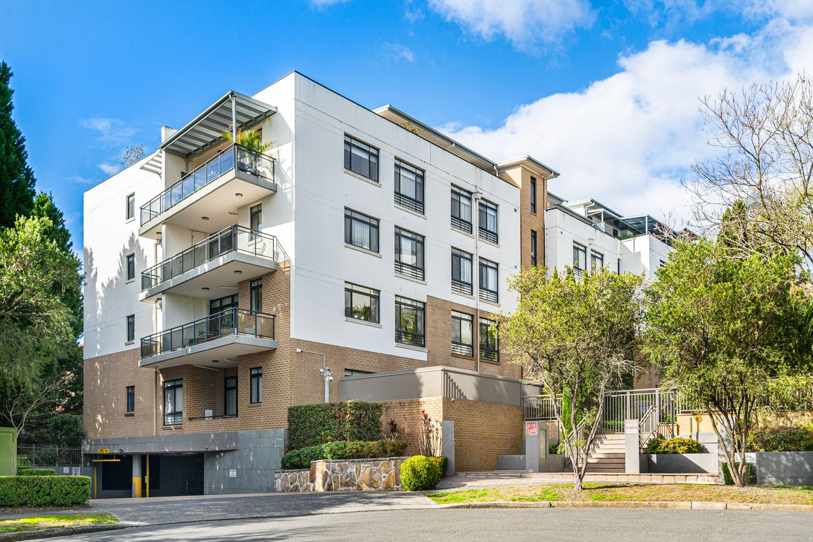 10/2-4 Purser Avenue, Castle Hill, NSW 2154