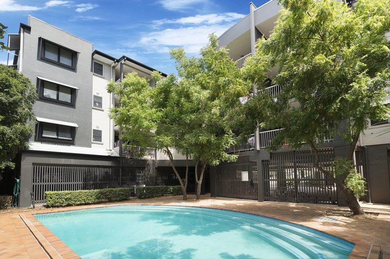 106 Linton Street, Kangaroo Point QLD 4169