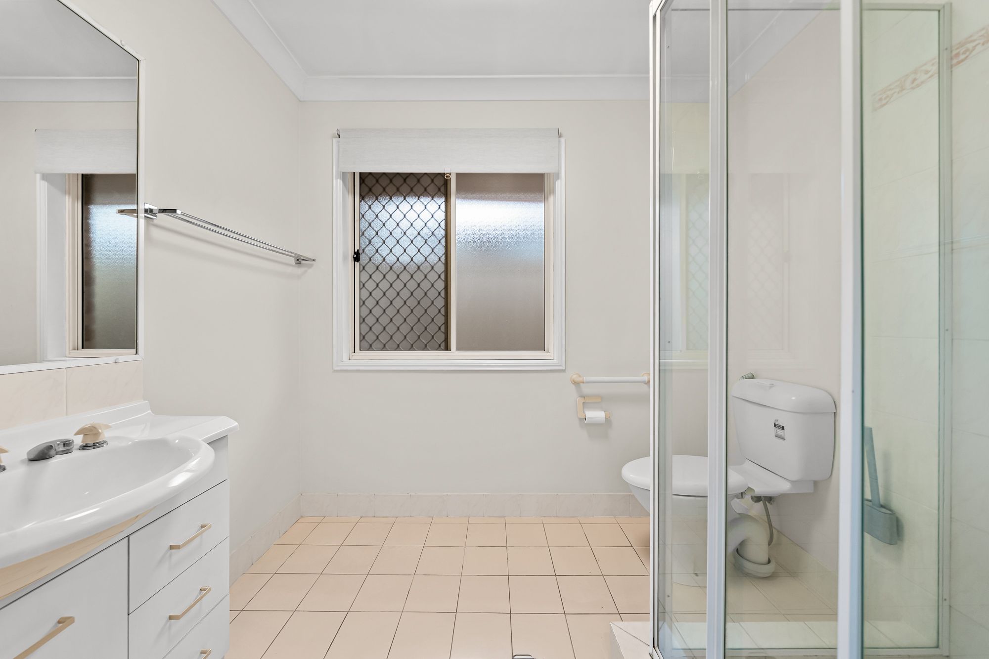 27/30 Lindeman Place — photo 13 of 23