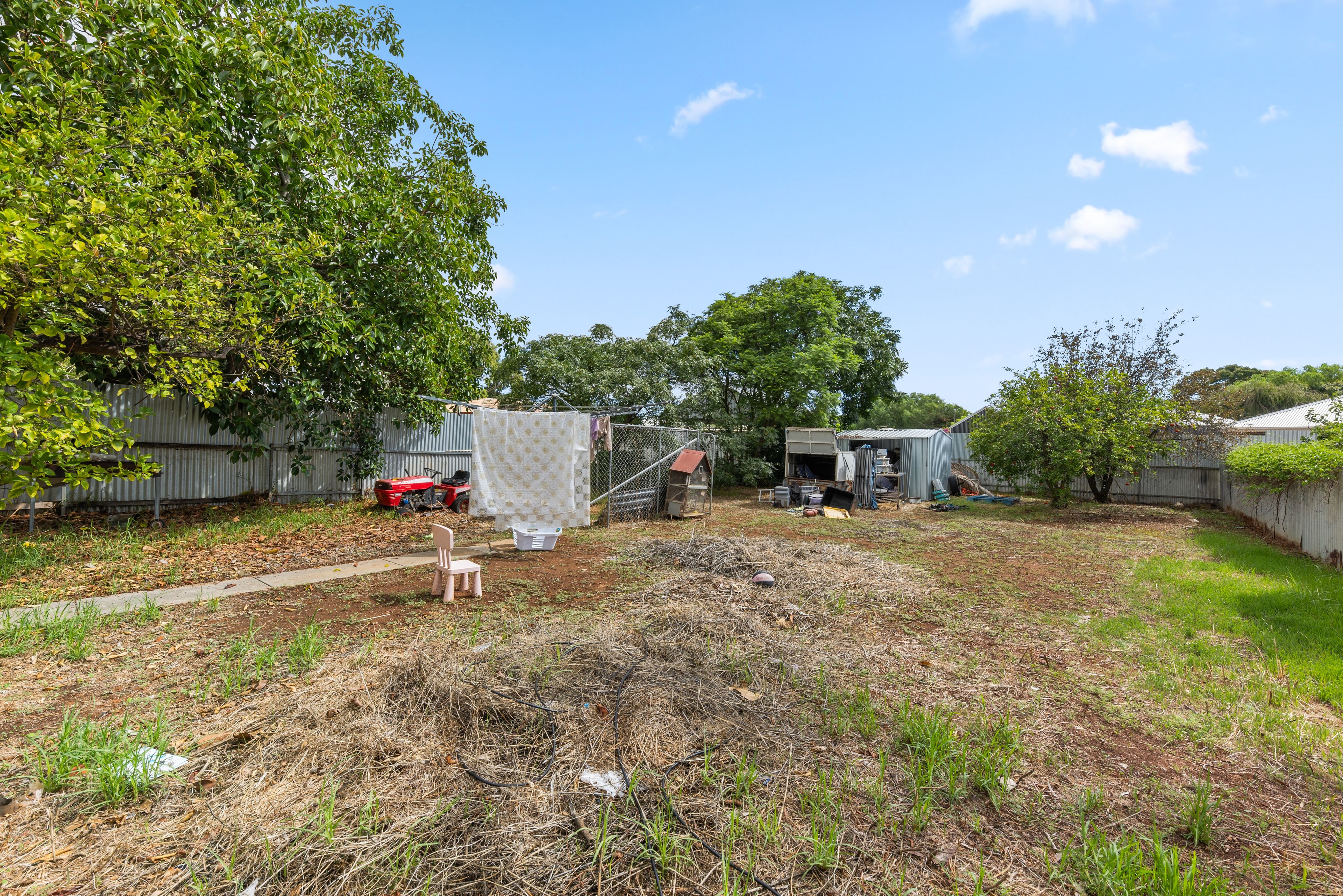 92 & 94 Goodman Road — photo 13 of 15