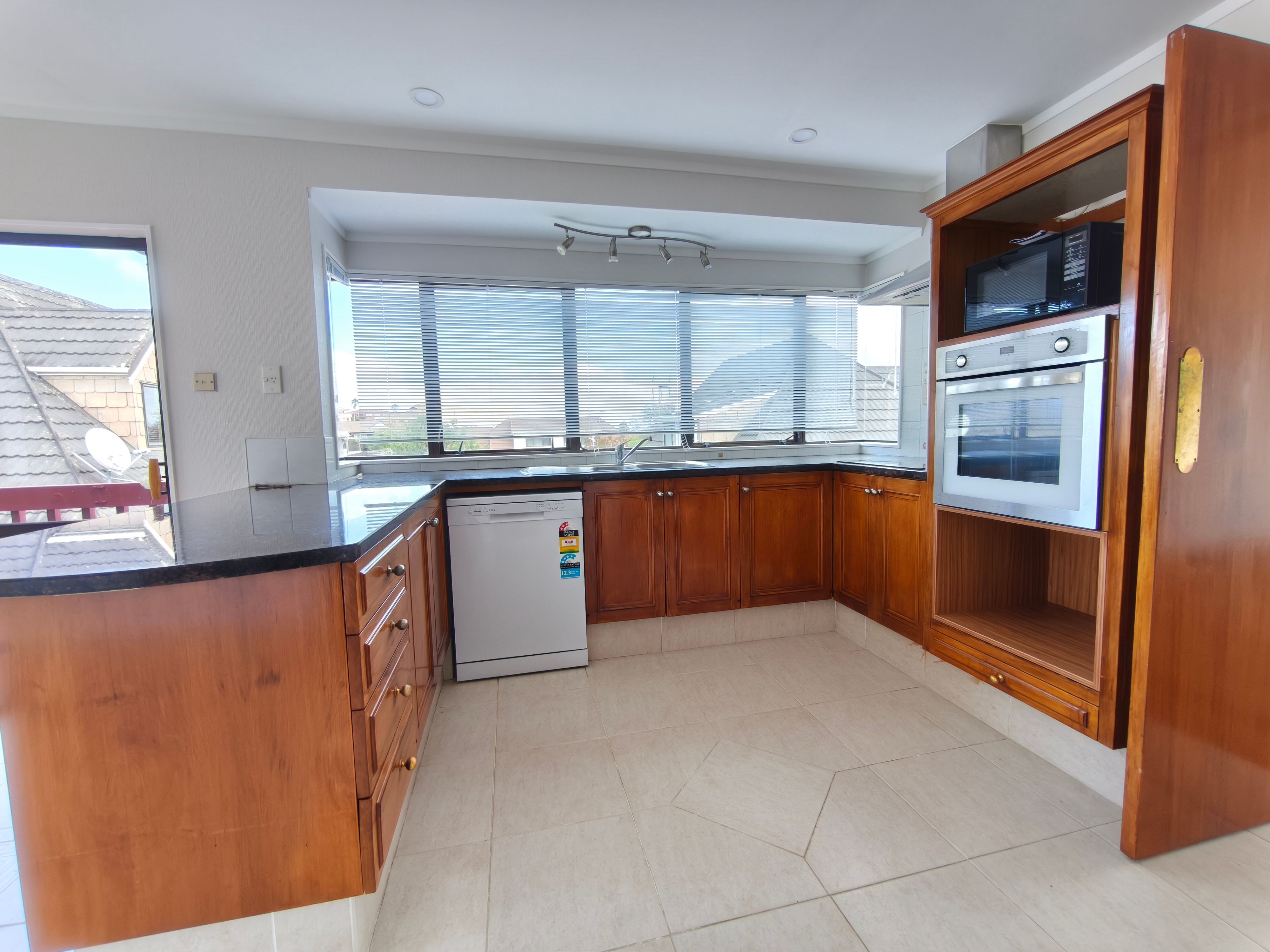 46 Dalwhinnie Parade, Highland Park, Manukau City