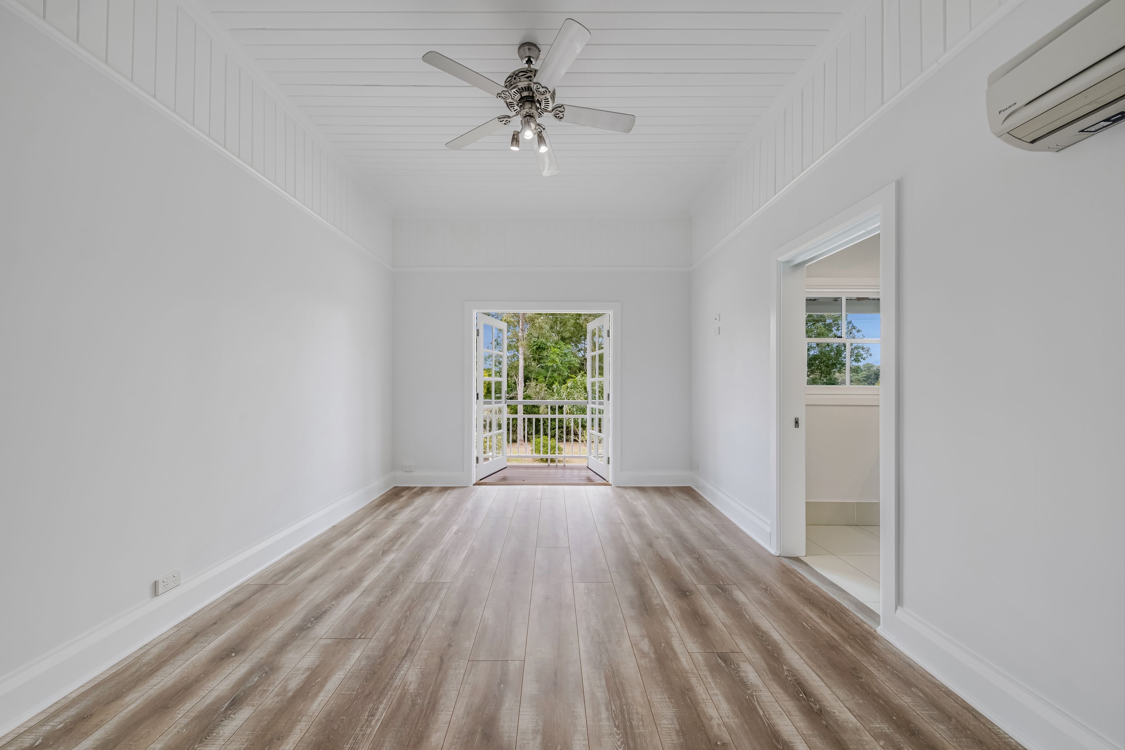 44 Ferntree Creek Road — photo 6 of 17