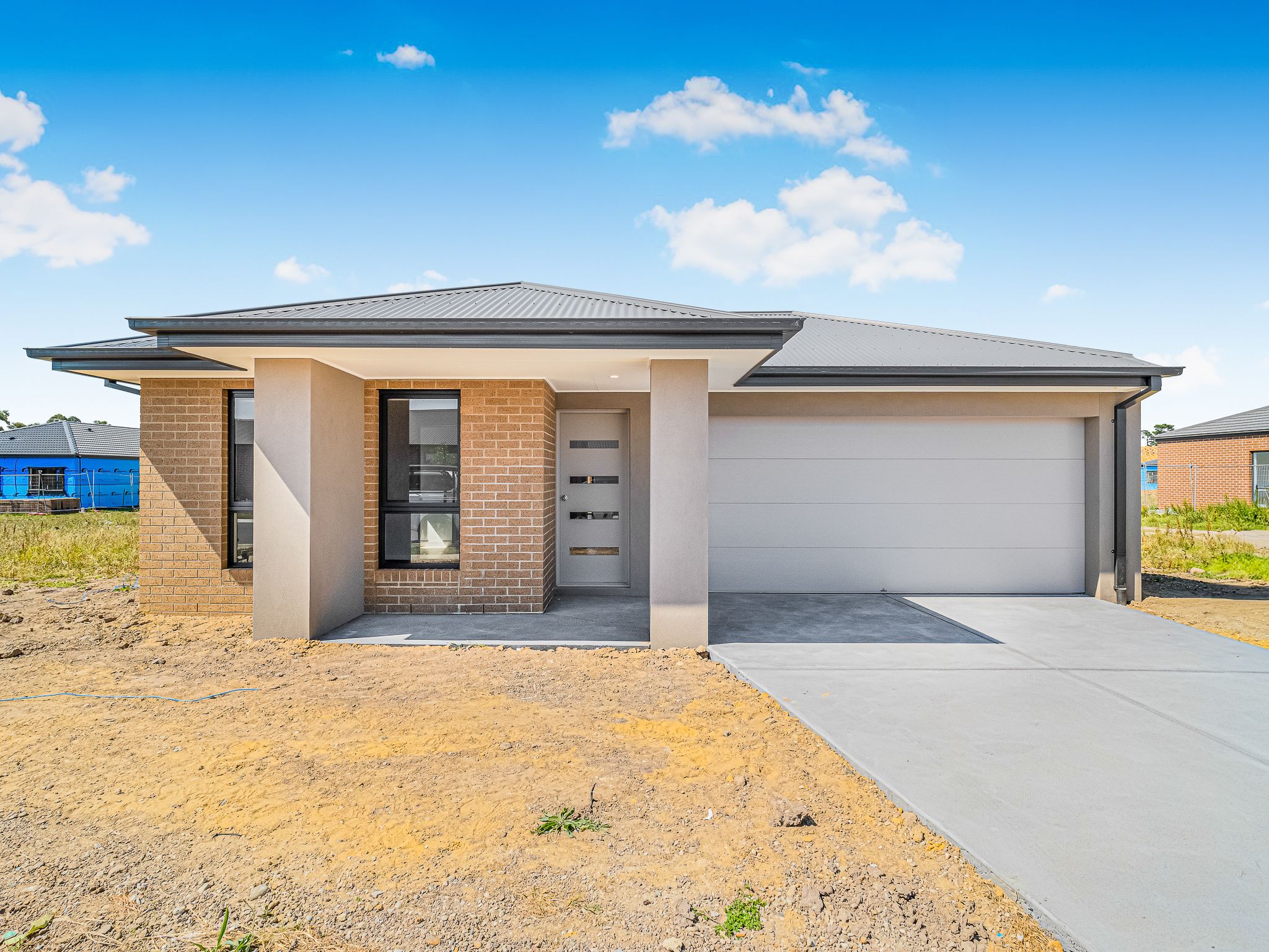 10 Riverly Grv, Officer, VIC 3809
