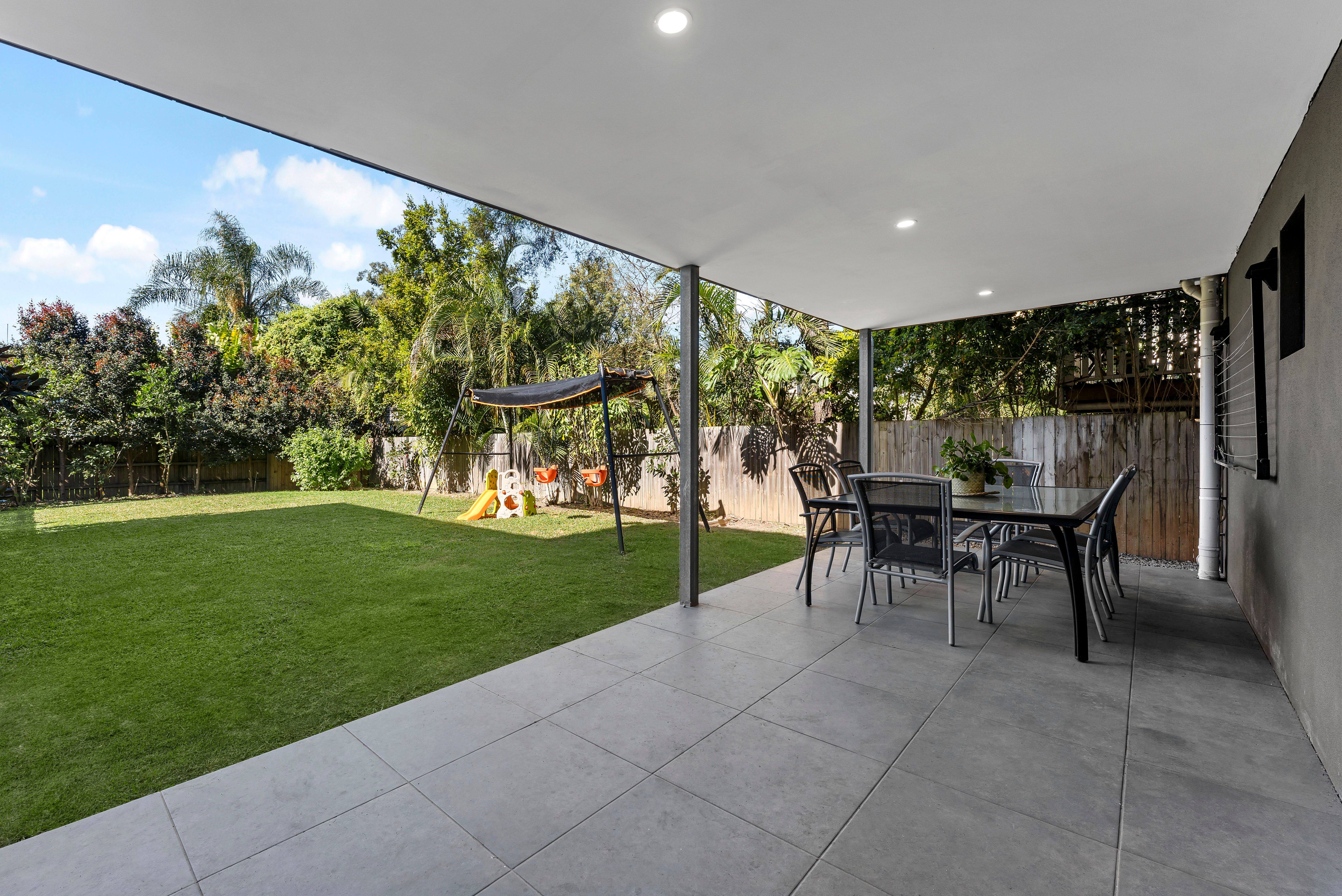 58 Vivian Street — photo 10 of 22