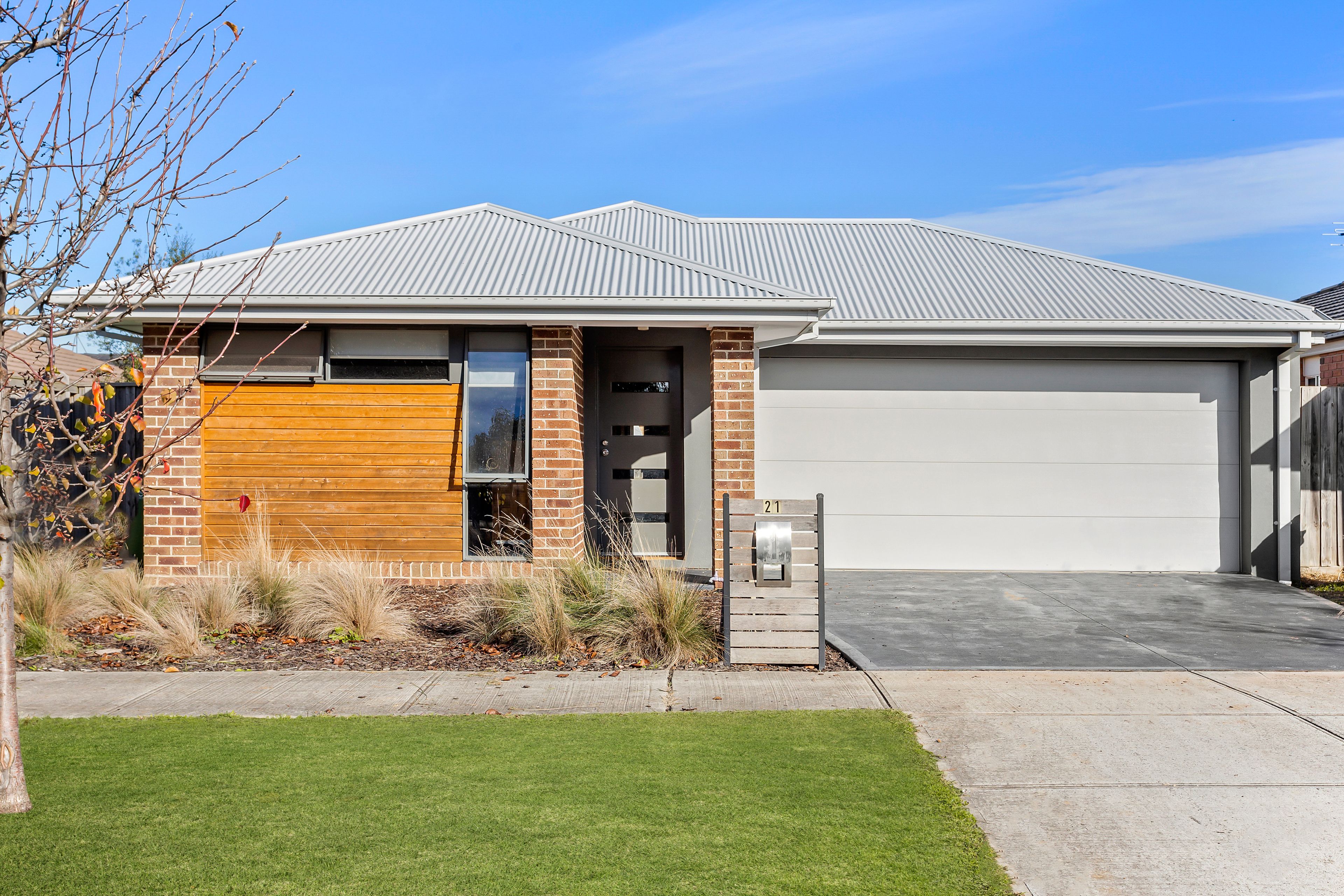 21 Markbeech Crescent, Officer, VIC 3809