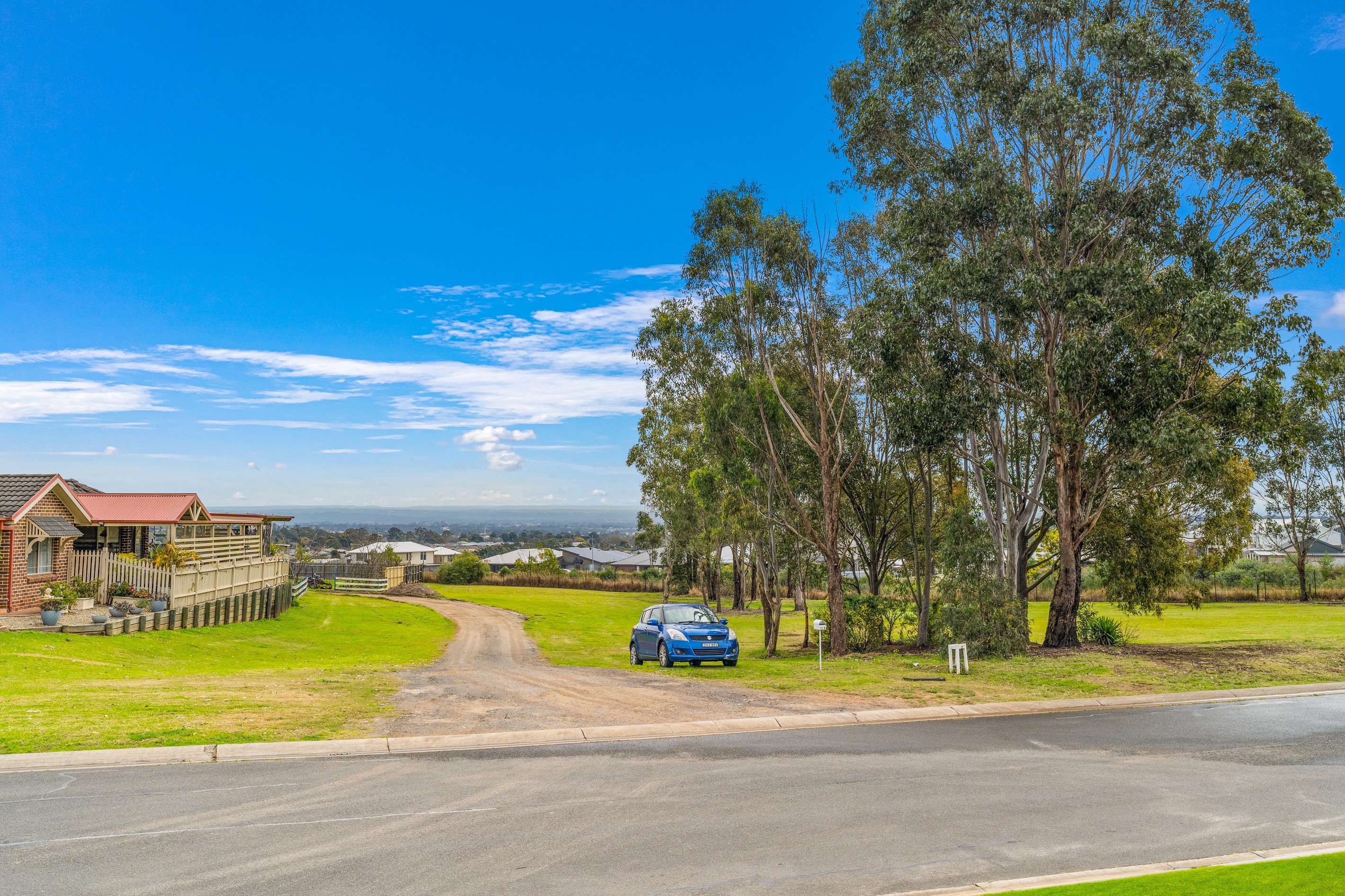 11 Moreton Bay Avenue, Spring Farm, NSW 2570