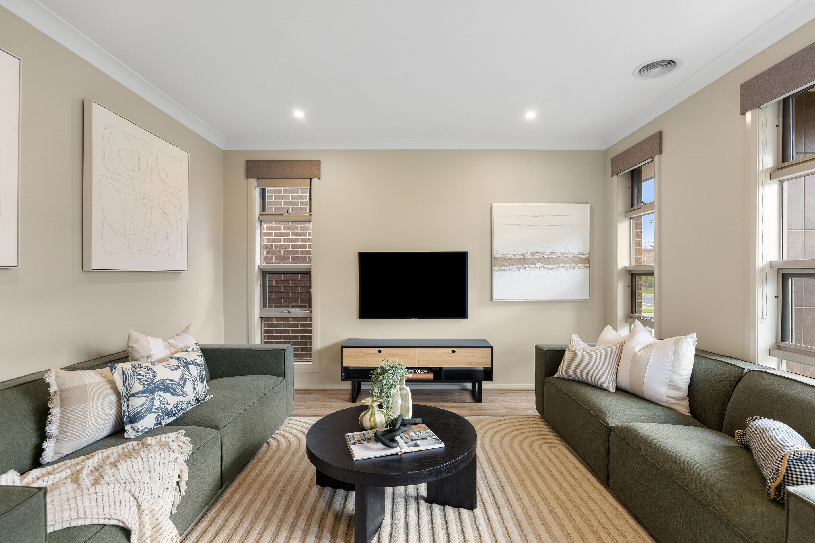 30 Patriot Boulevard, Clyde North, VIC 3978