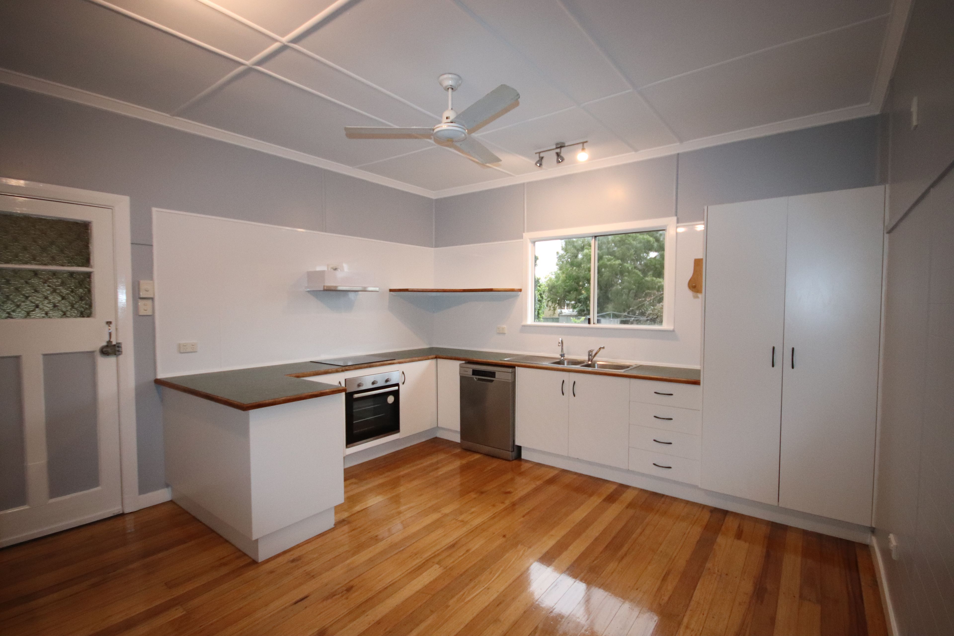 11 Charles Street, Mundubbera, QLD 4626