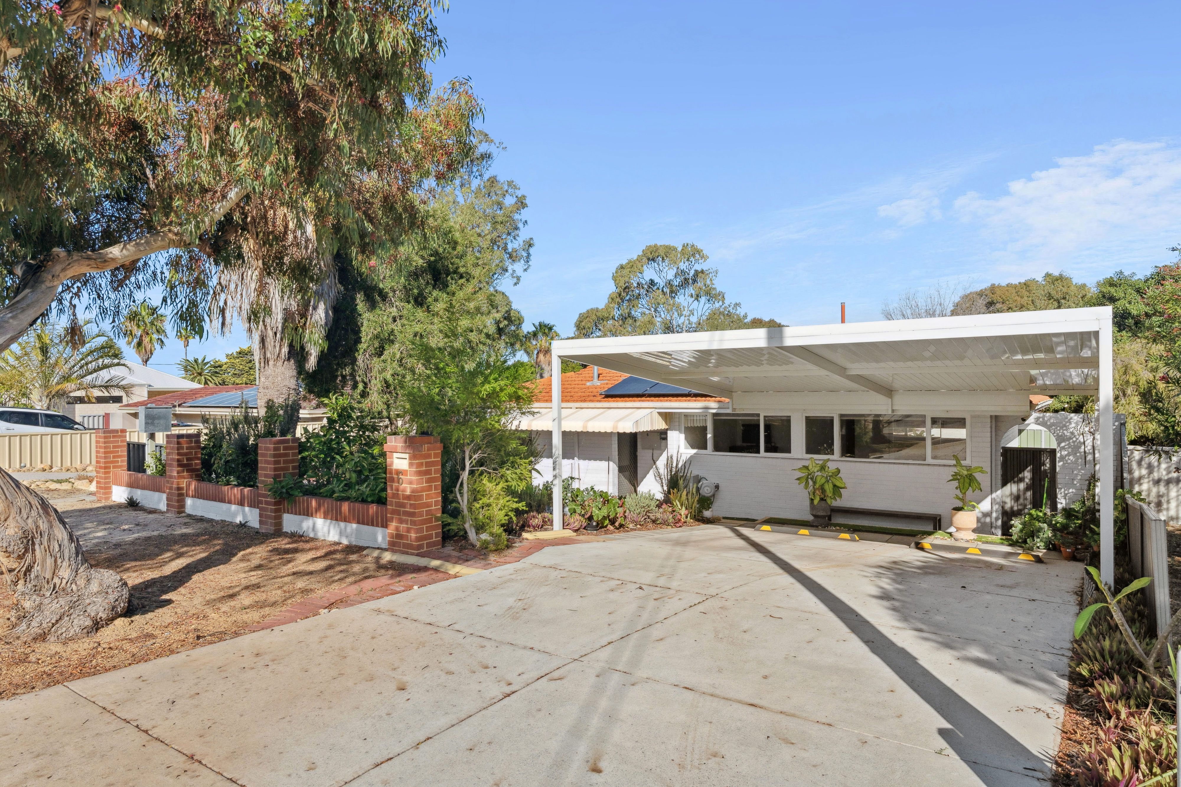 6 Eagle Street, Craigie WA 6025