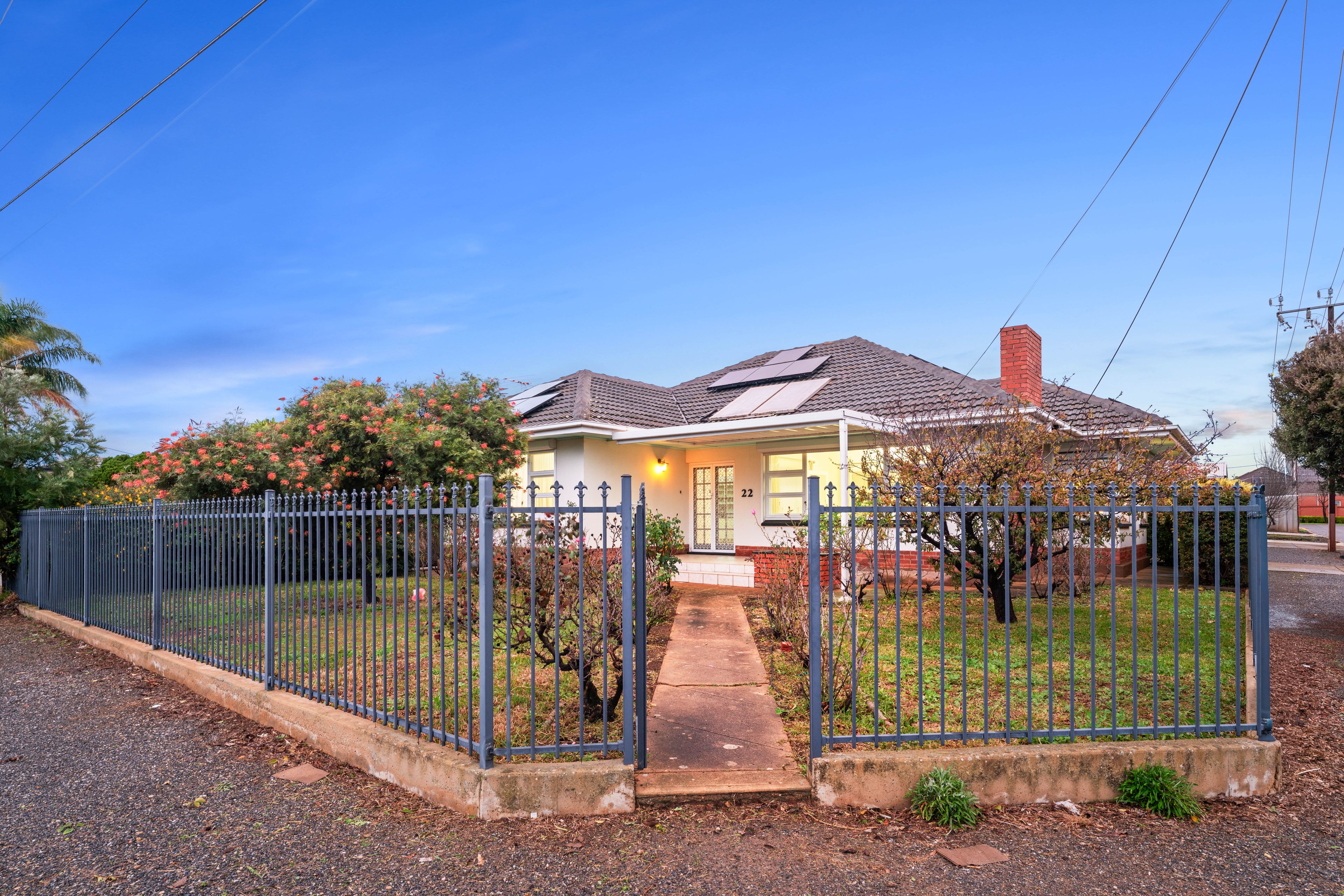22 Cresdee Road, Campbelltown, SA 5074
