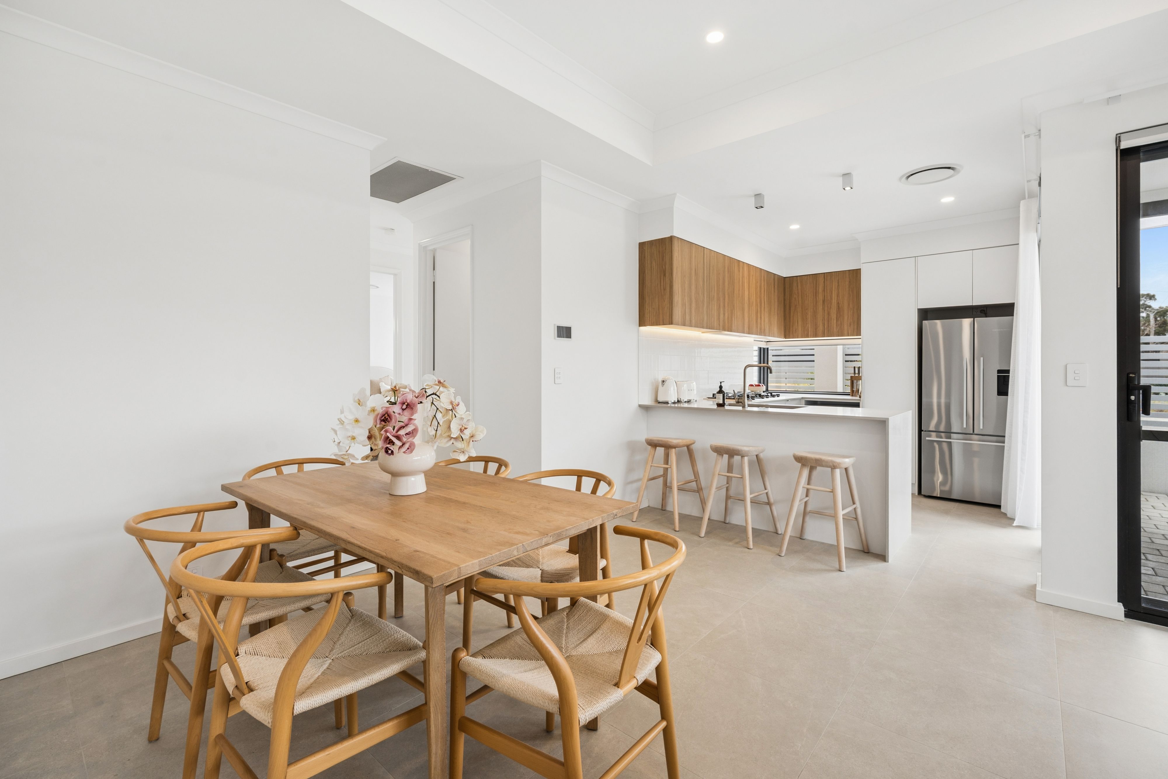 1/8 Koombana Way — photo 7 of 27