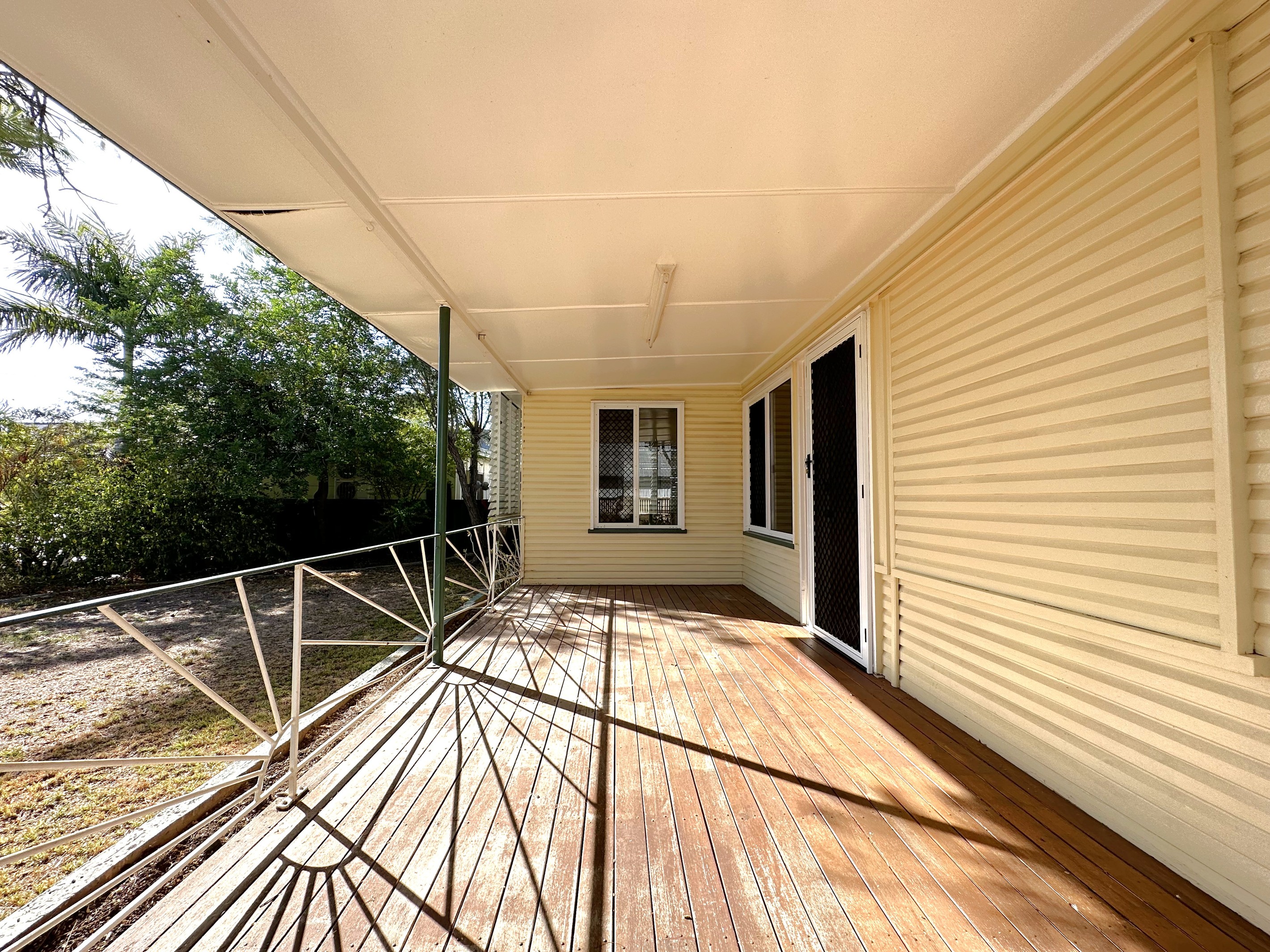 155 Oak Street, Barcaldine, QLD 4725