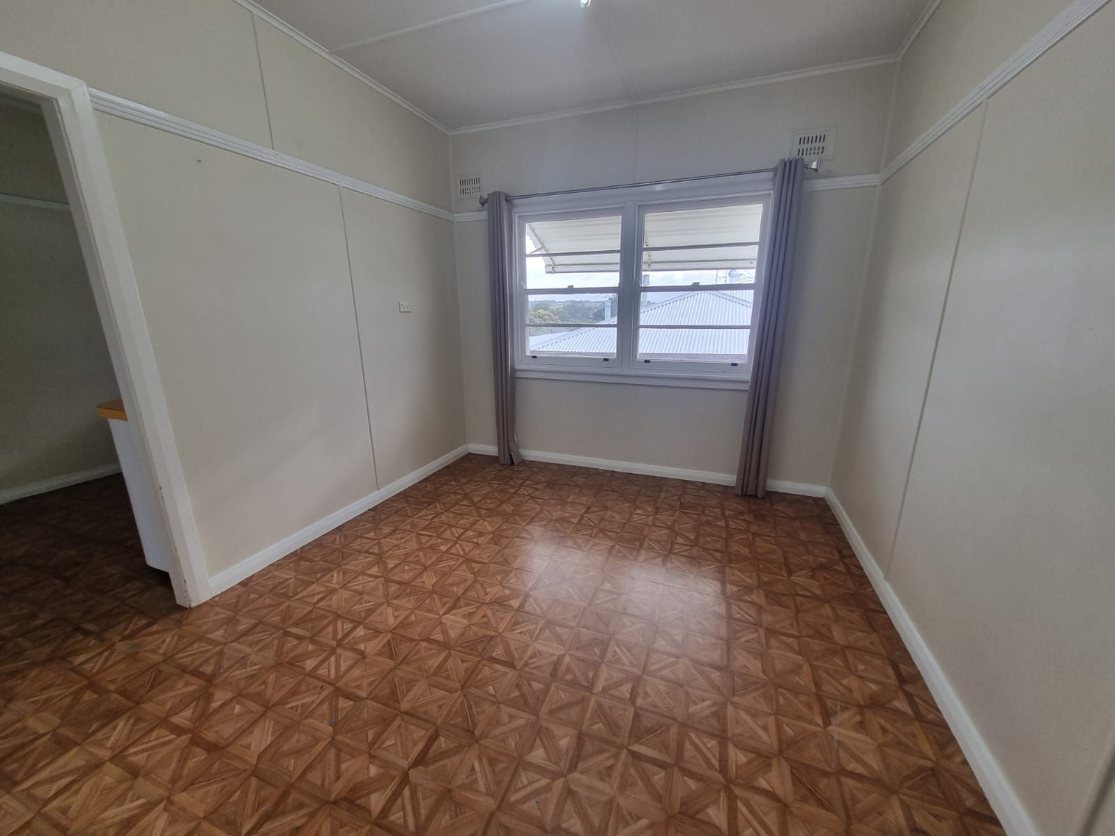 3 McGuren Street — photo 5 of 9