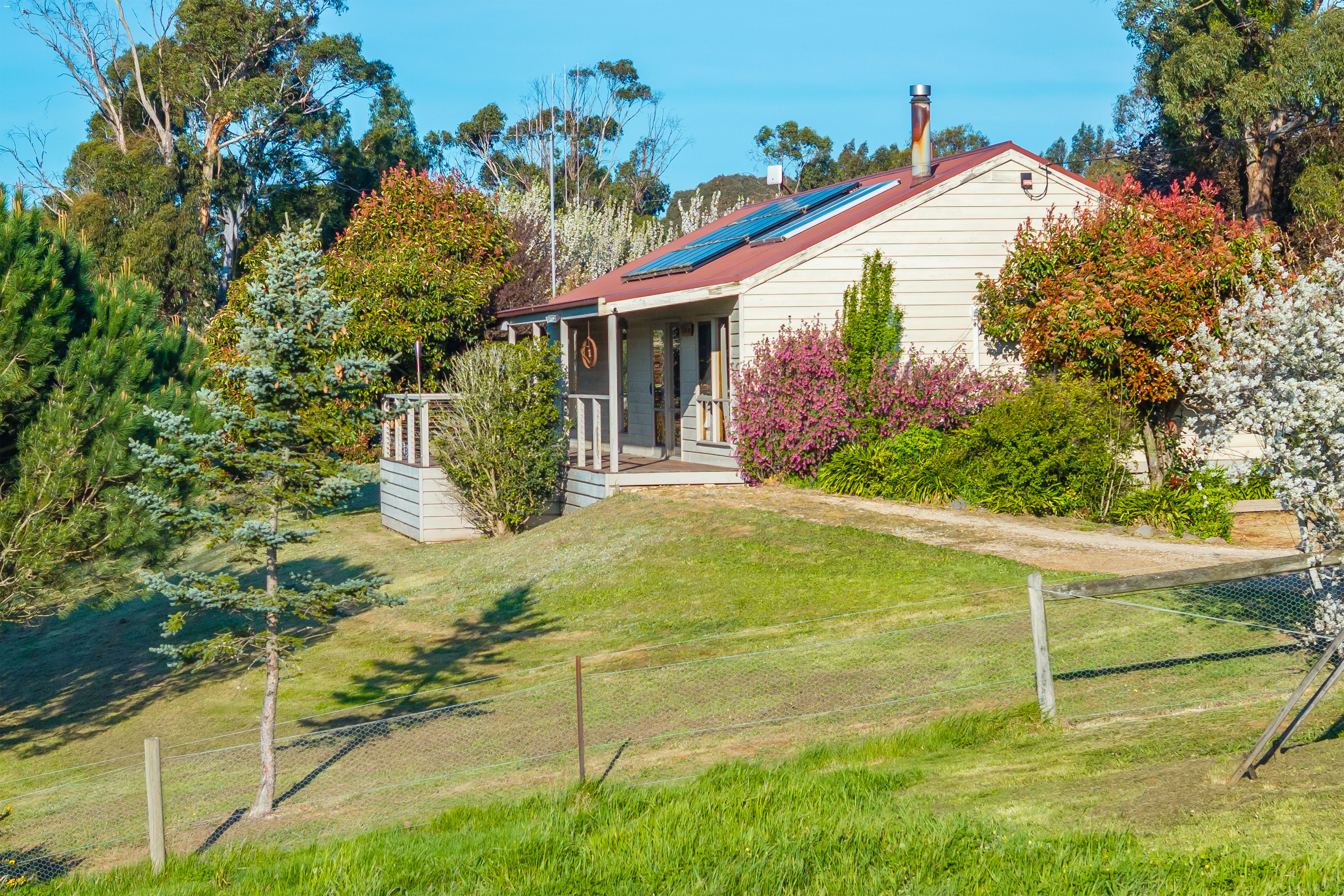 32 Ebden Street — photo from Ray White Kyneton