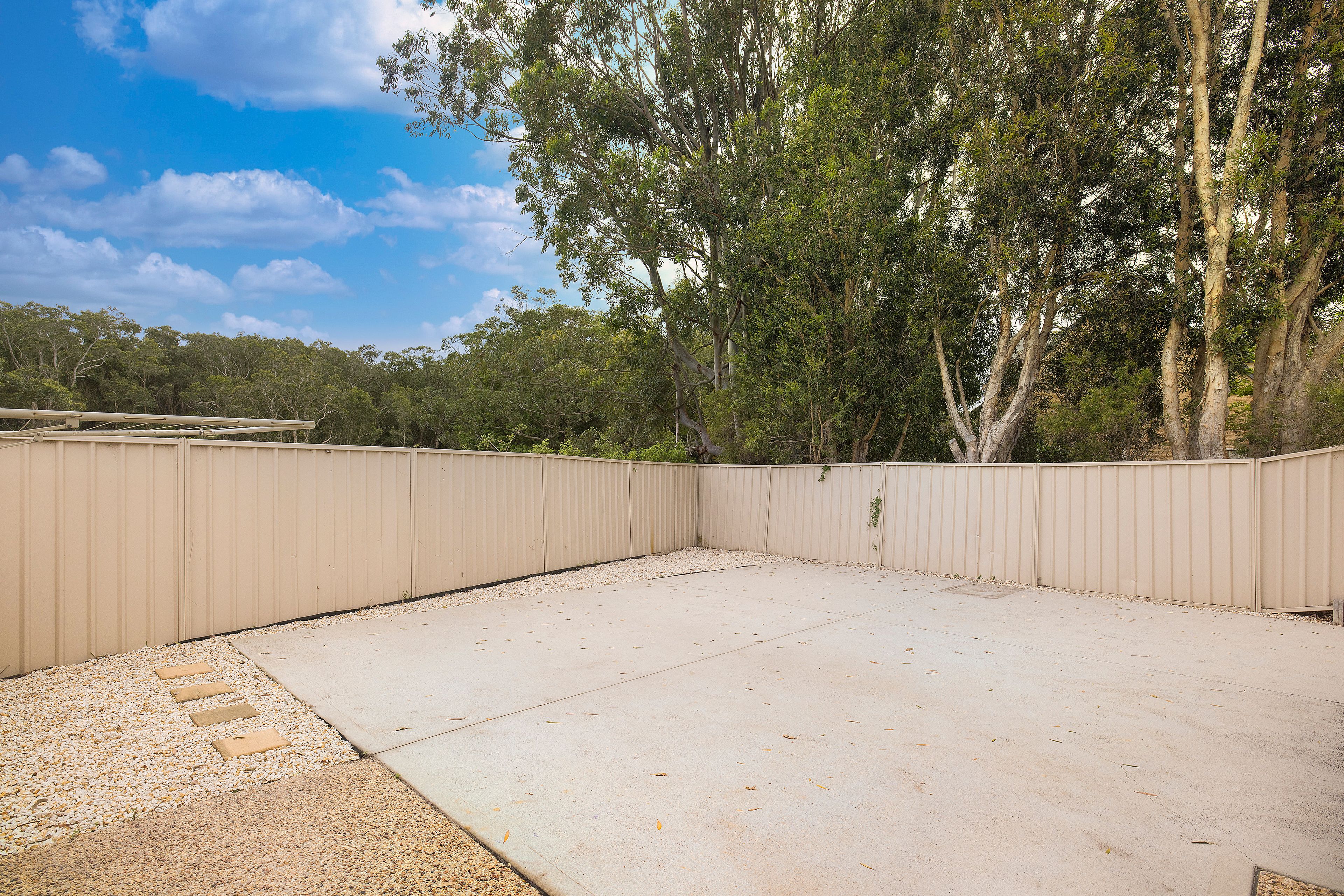 7 Bungwall Close — photo 16 of 16