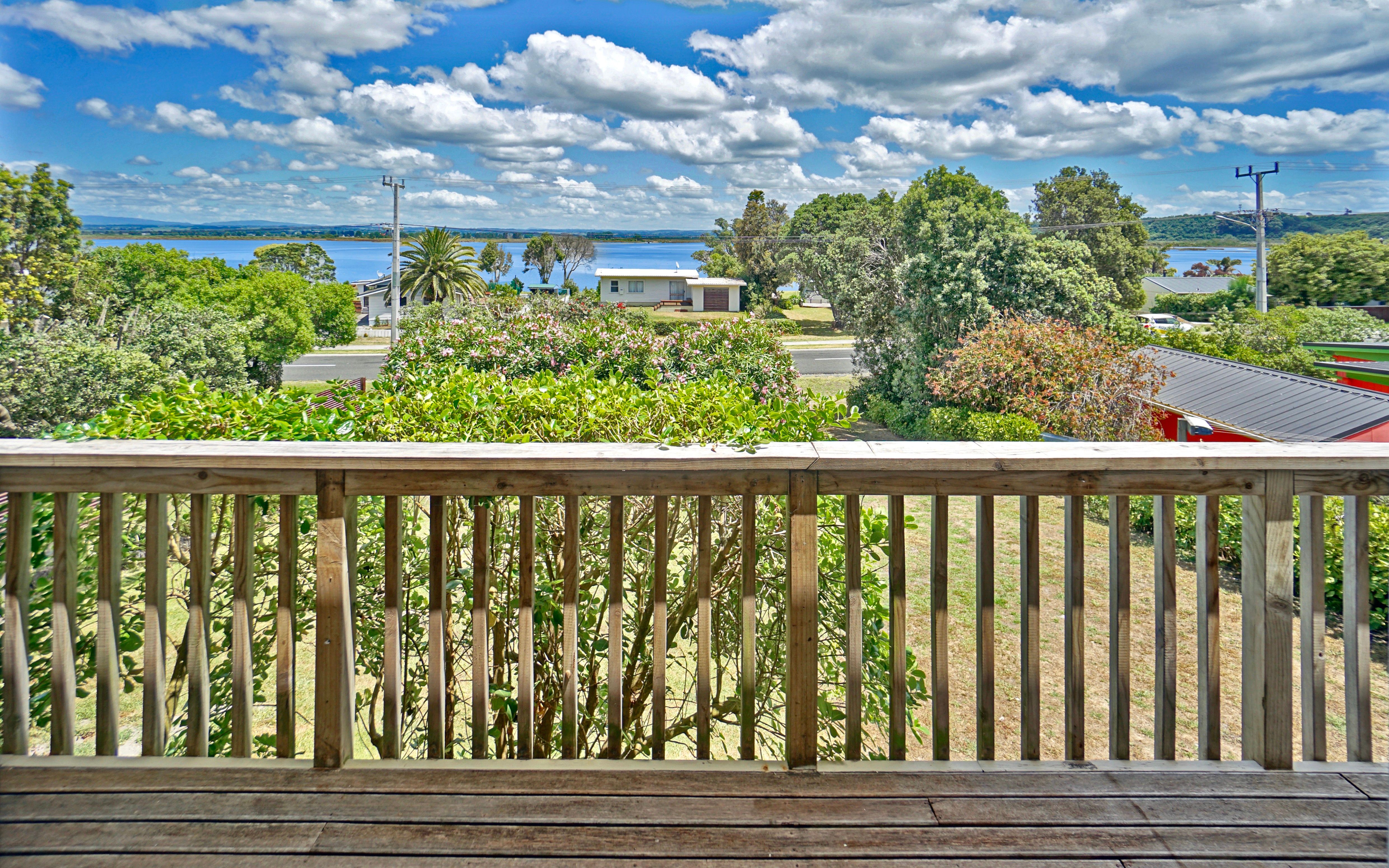 633 Pukehina Parade, Pukehina, Western Bay Of Plenty District
