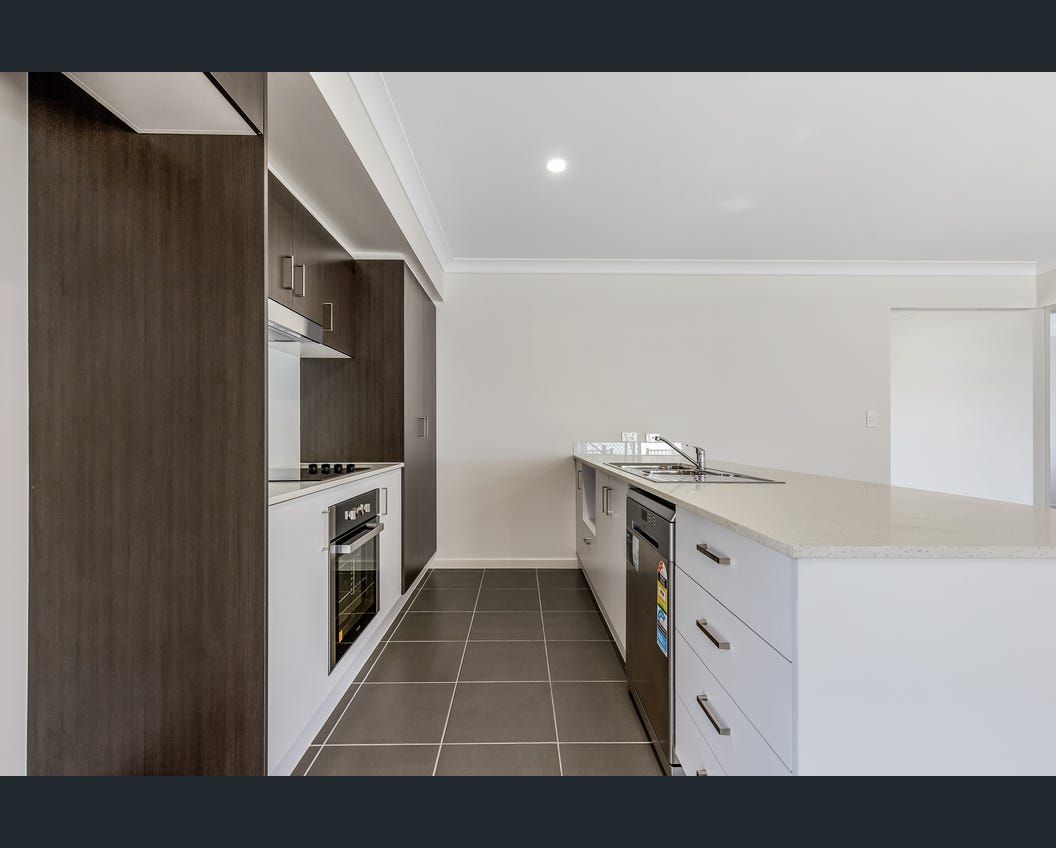 111 Daydream Crescent, Springfield Lakes, QLD 4300