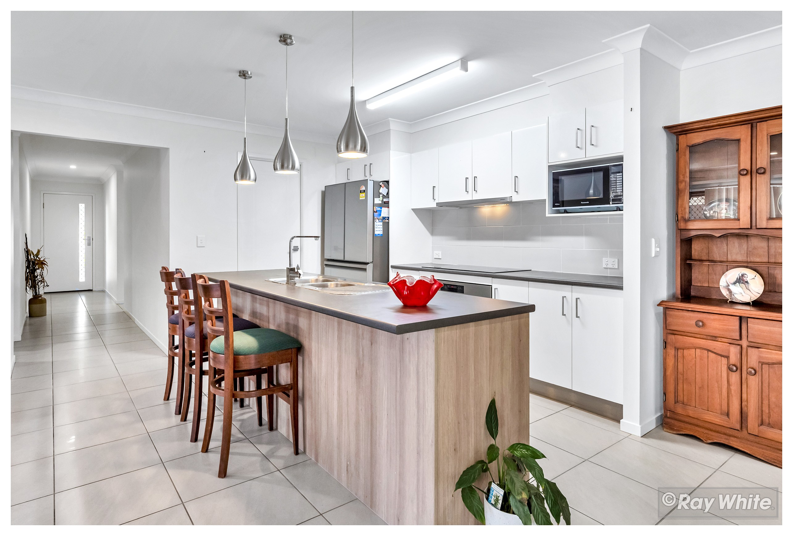 25 Geoff Wilson Drive, Norman Gardens, QLD 4701