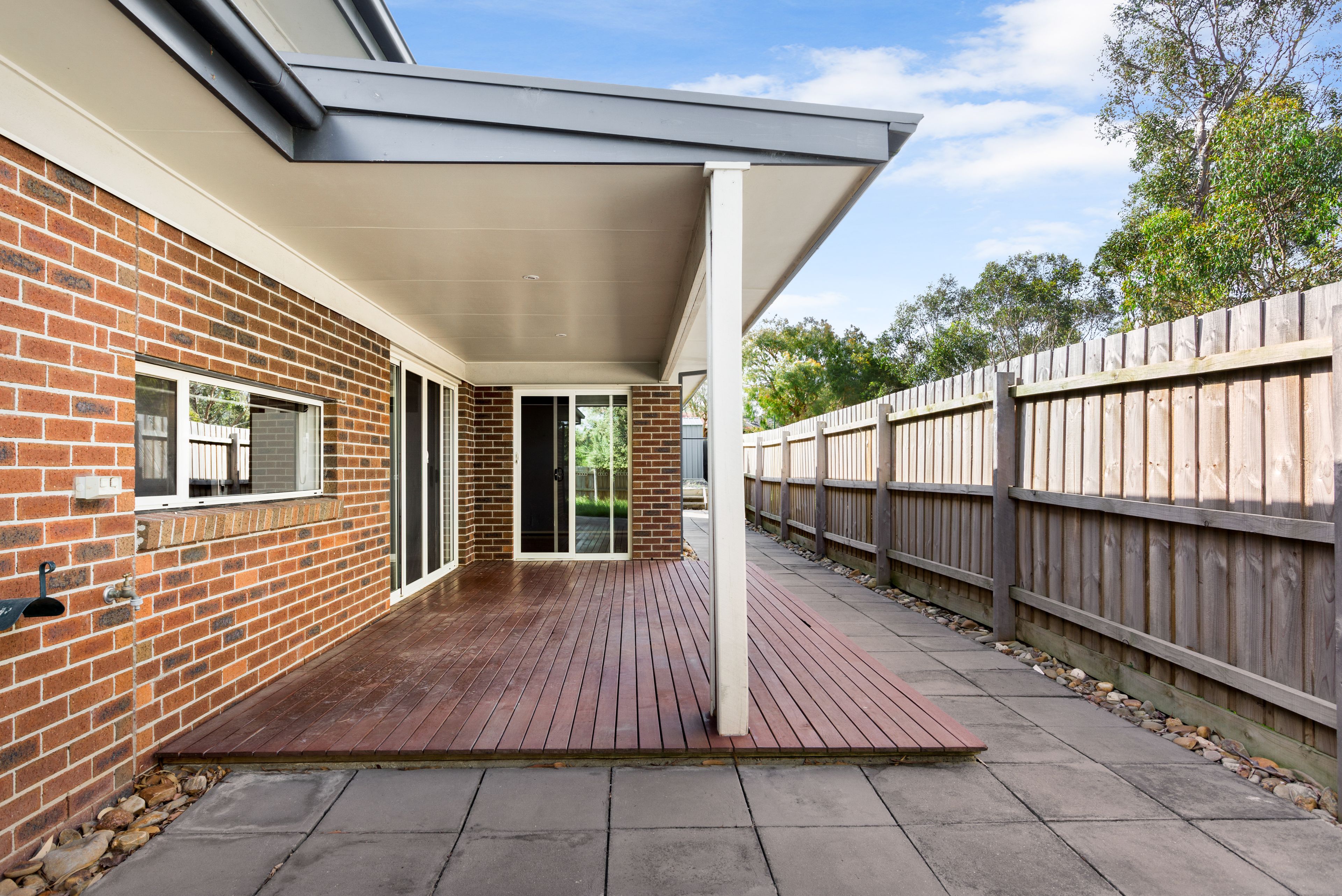 10 Riviera Drive — photo 17 of 17