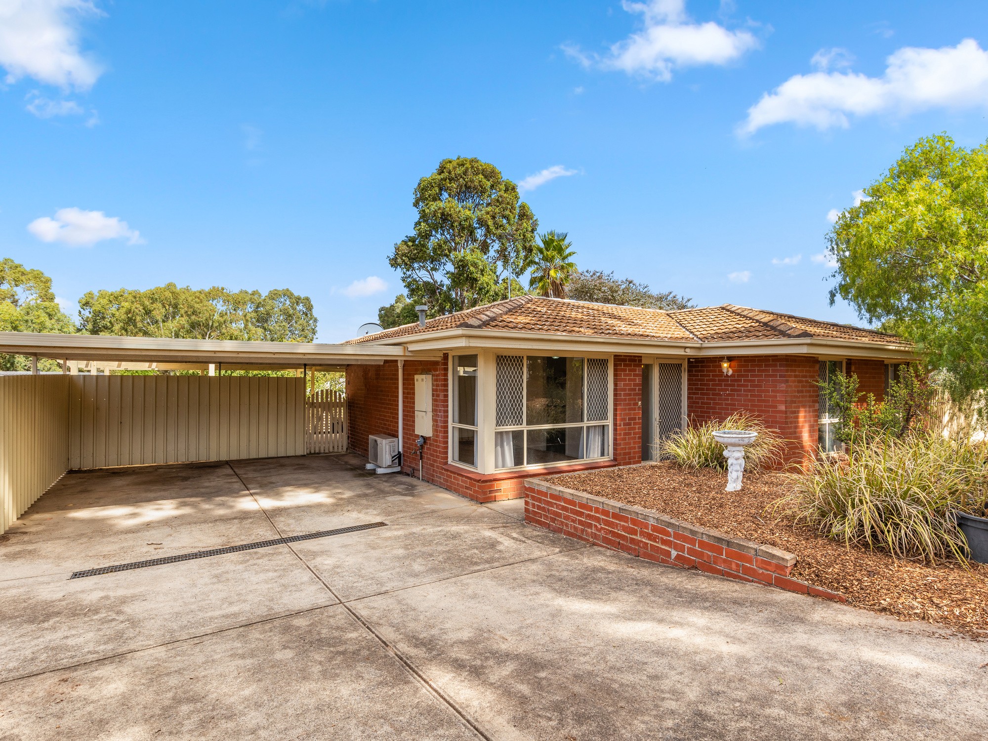 8 Oxley Court, Hackham, SA 5163