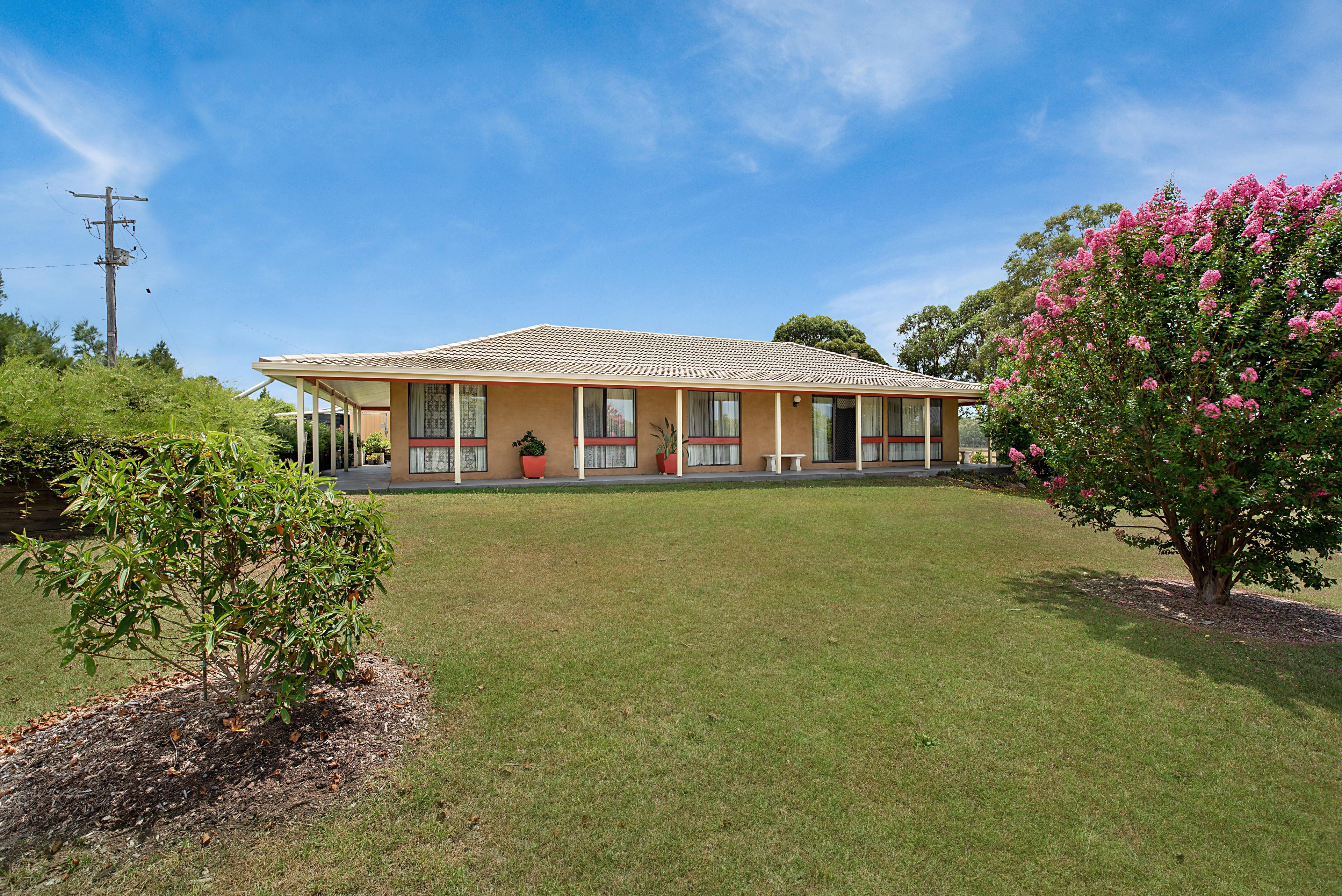 266 Old North Road, Lochinvar, NSW 2321