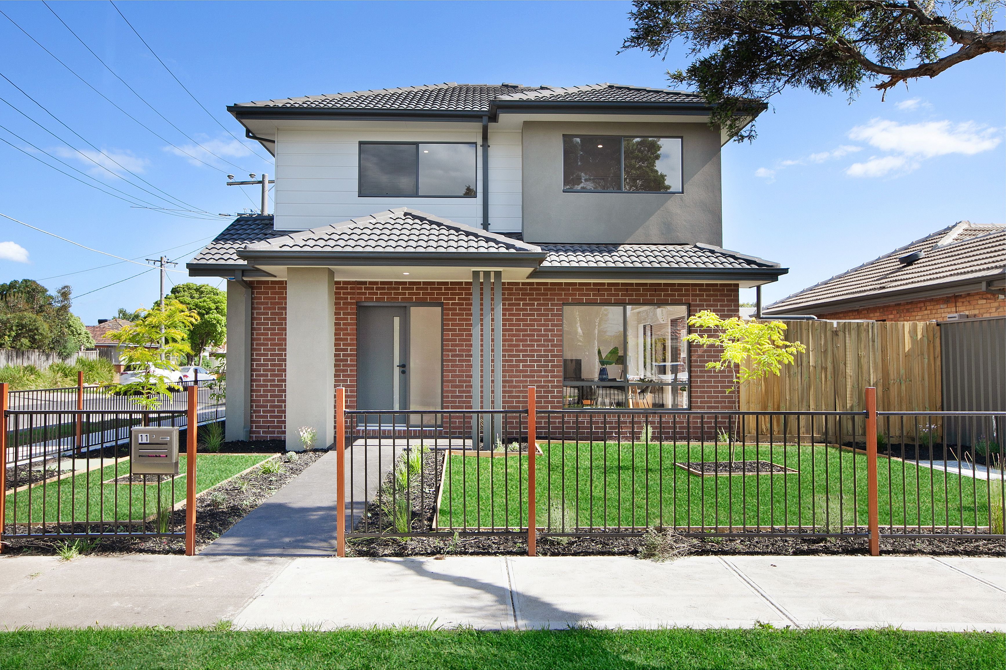 11 Lloyd Avenue, Reservoir, VIC 3073